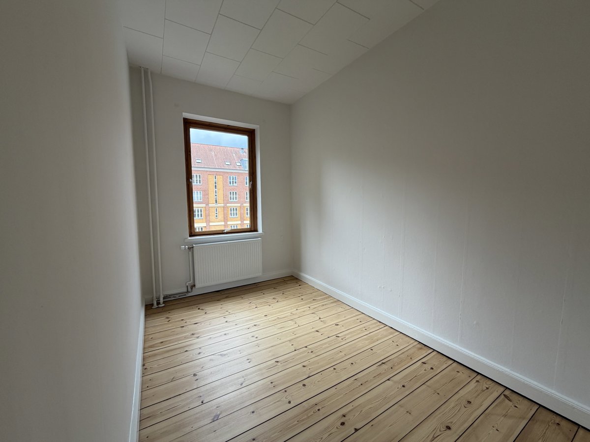 5-room apartment in Odense C image 4