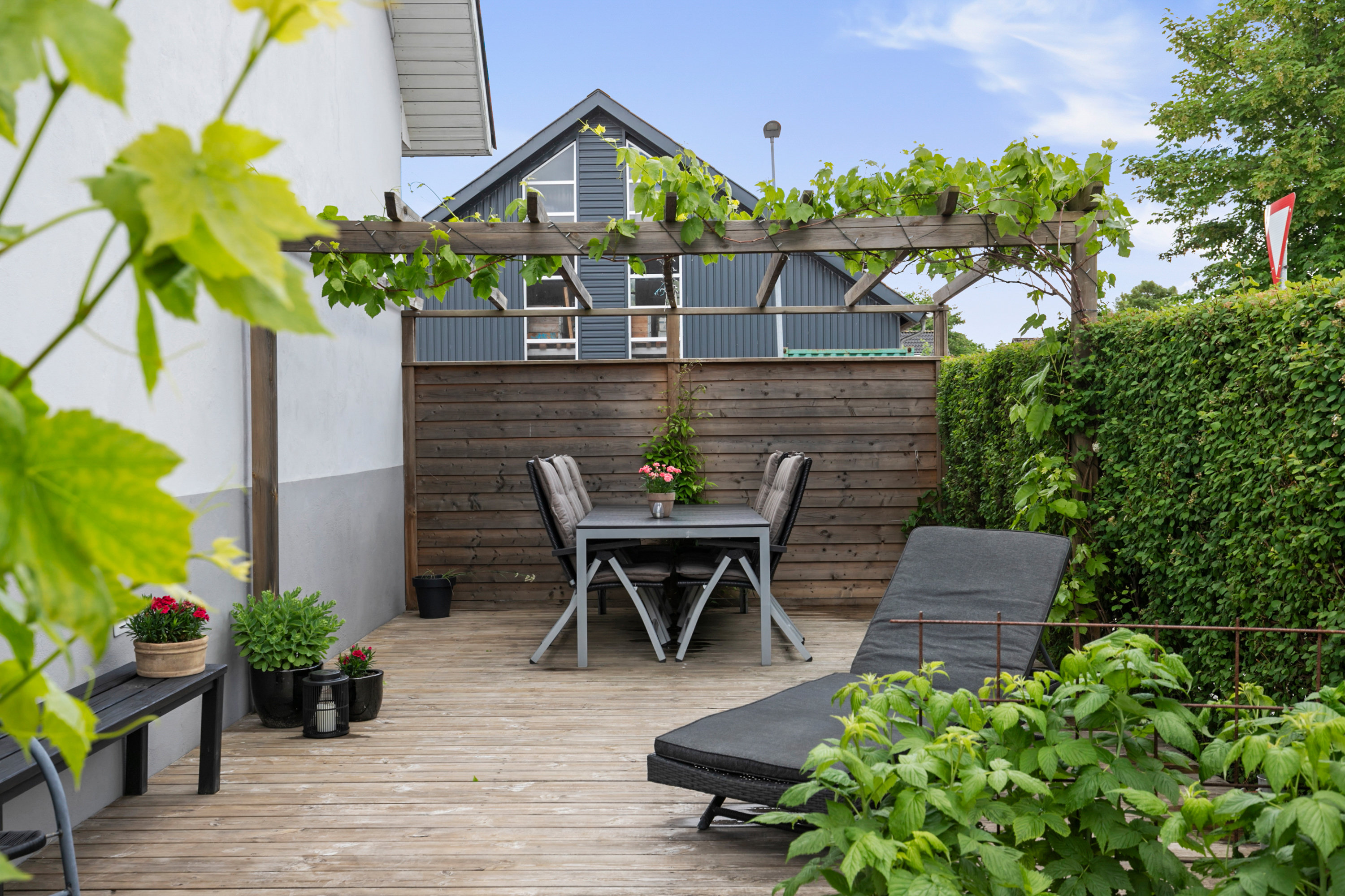 Fremhævet terrasse billede i fuldskærmstilstand. Billede af Algade 12, Vegger, 9240 Nibe