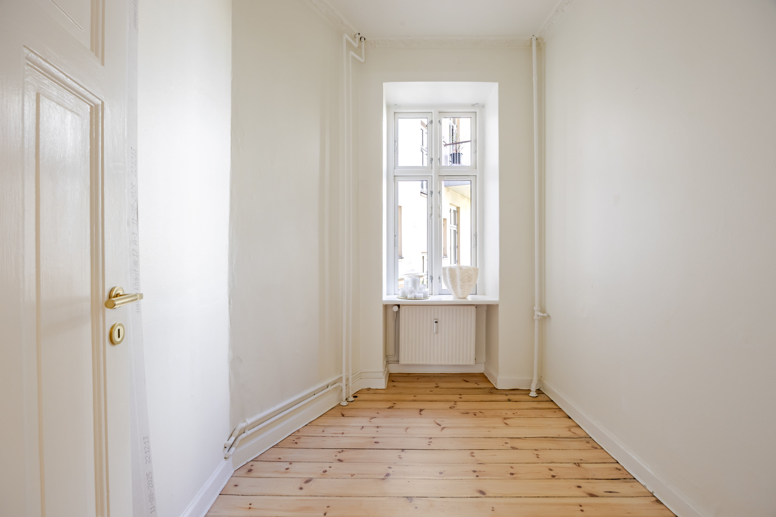 Fremhævet andet billede i fuldskærmstilstand. Billede af Jagtvej 1, 1. tv., 2200 København N