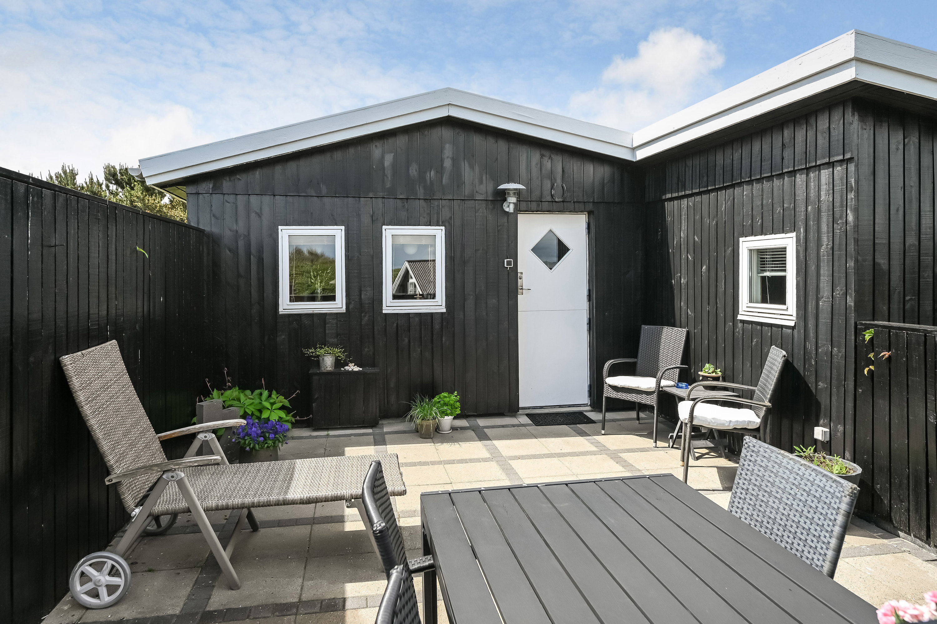 Fremhævet terrasse billede i fuldskærmstilstand. Billede af Slunden 55, Rindby Strand, 6720 Fanø