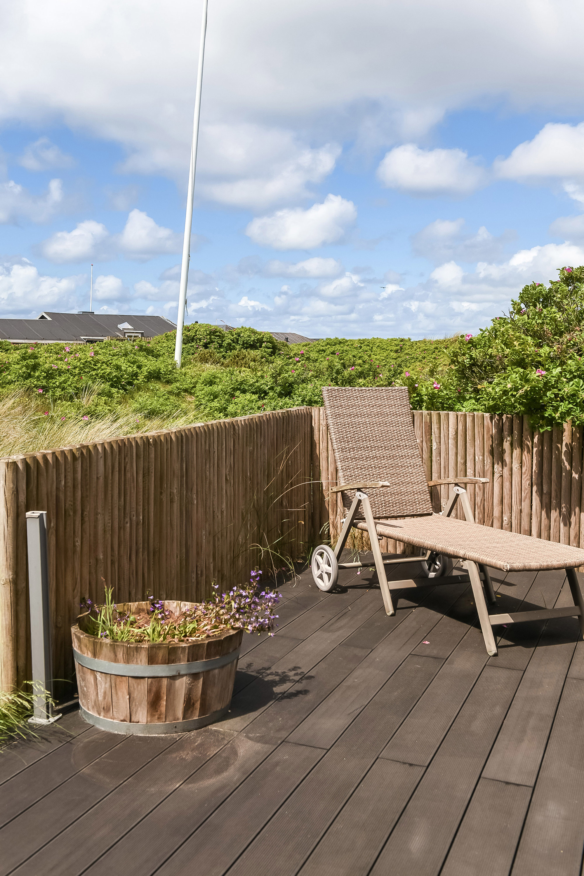 Fremhævet terrasse billede i fuldskærmstilstand. Billede af Slunden 55, Rindby Strand, 6720 Fanø