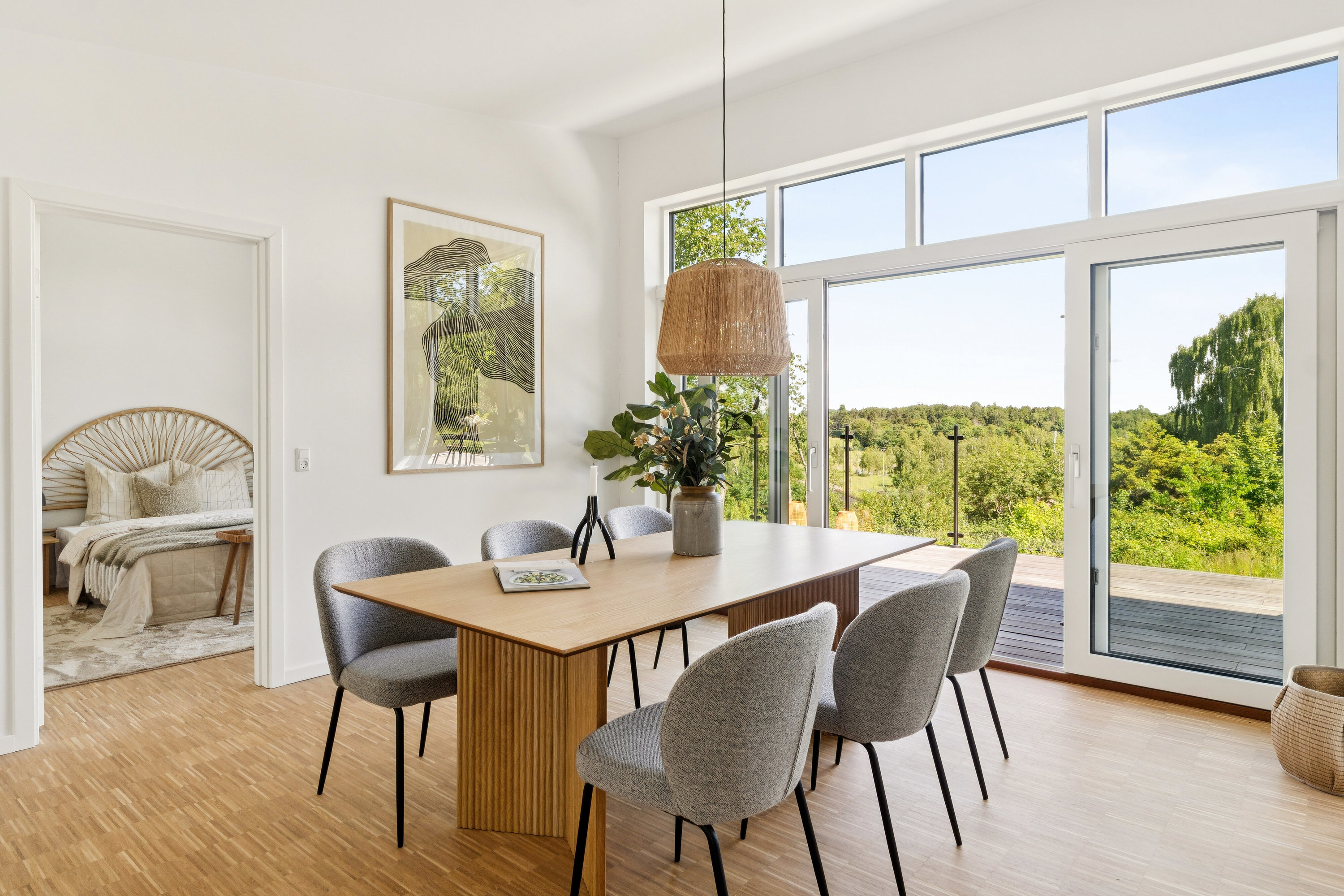 Fremhævet spisestue billede i fuldskærmstilstand. Billede af Skolelodden 28, 3220 Tisvildeleje