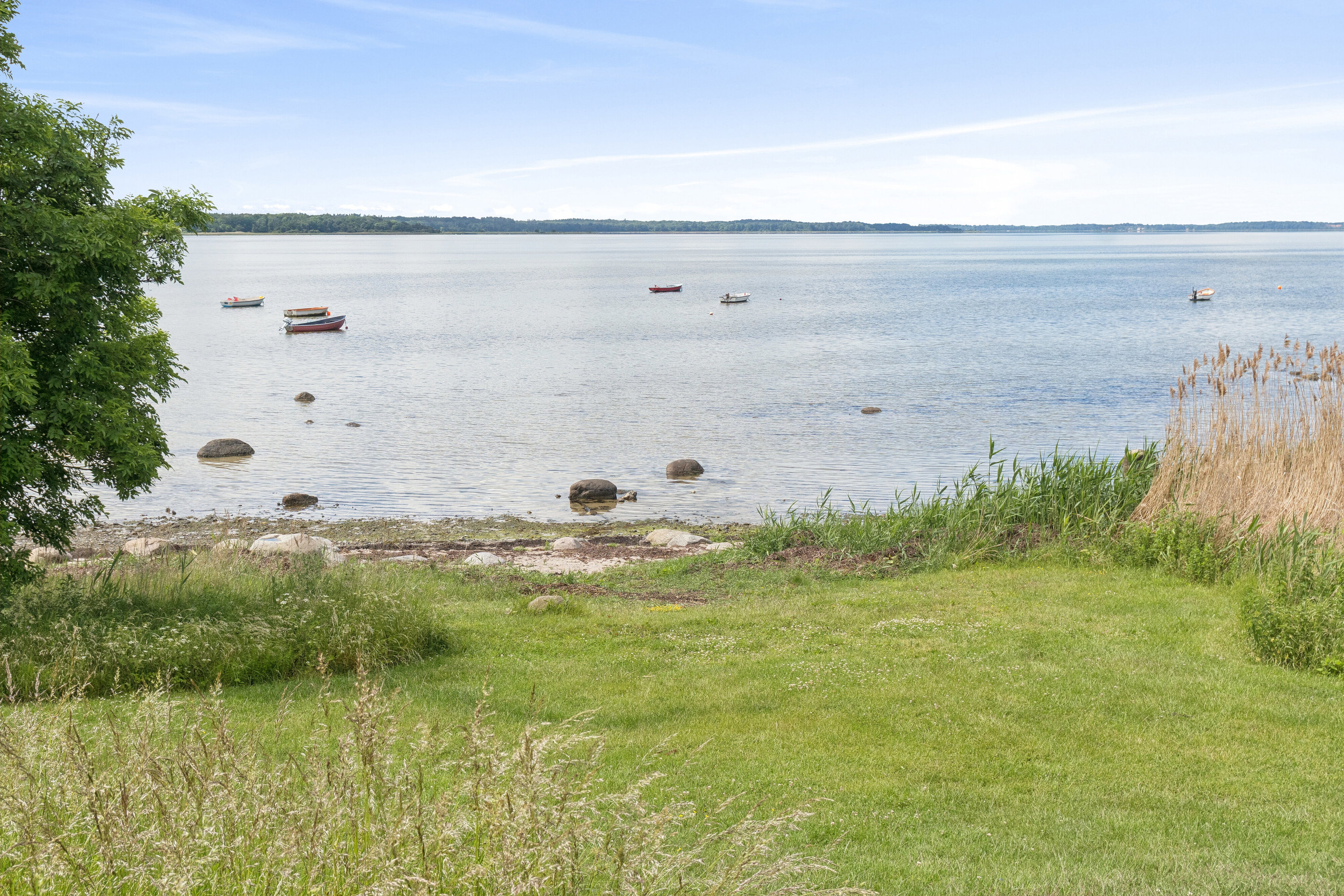 Fremhævet set fra haven billede i fuldskærmstilstand. Billede af Troldeskoven 4, Ølsted Nordstrand, 3310 Ølsted