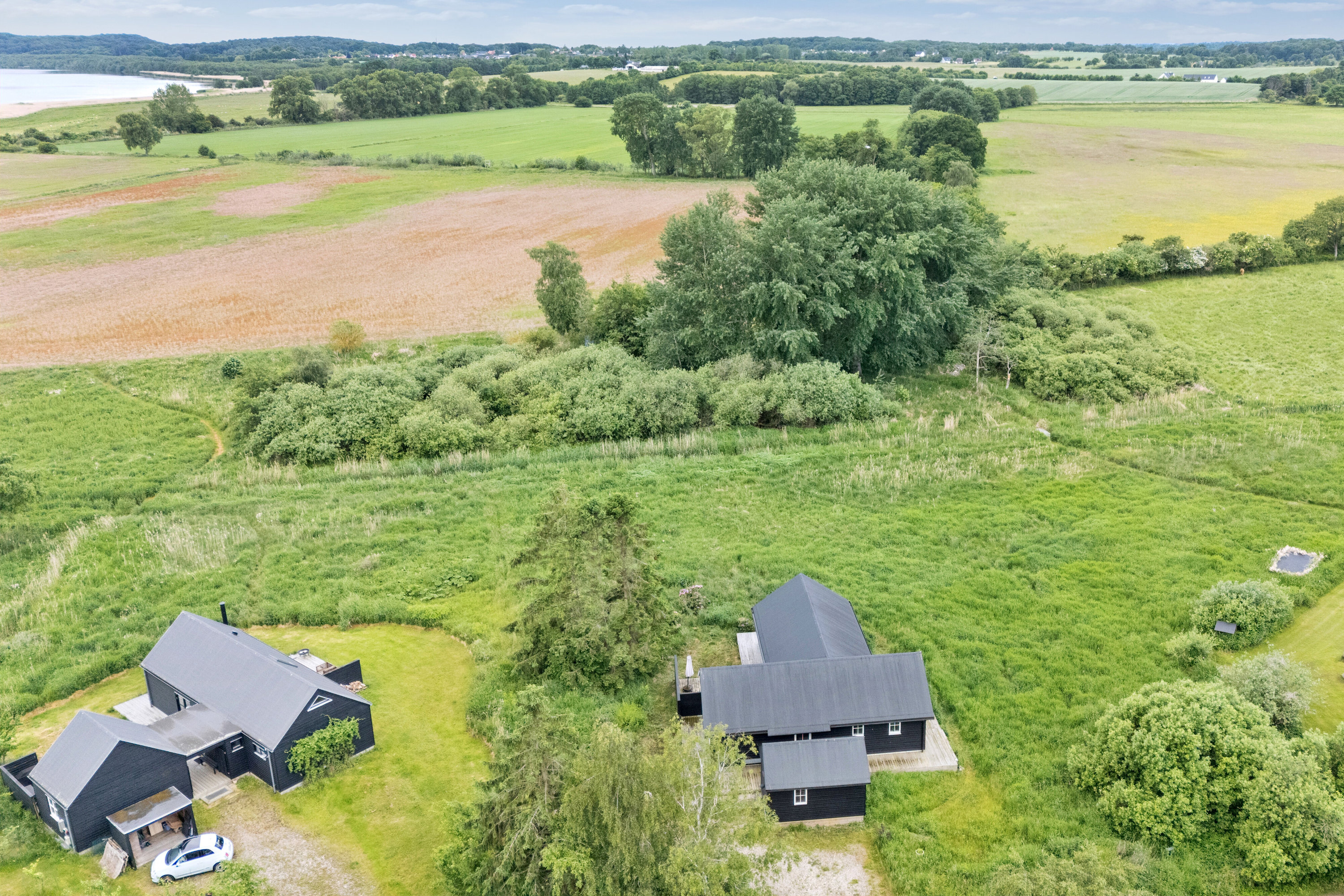 Fremhævet luftfoto billede i fuldskærmstilstand. Billede af Engpibervej 12, Sandet, 3300 Frederiksværk