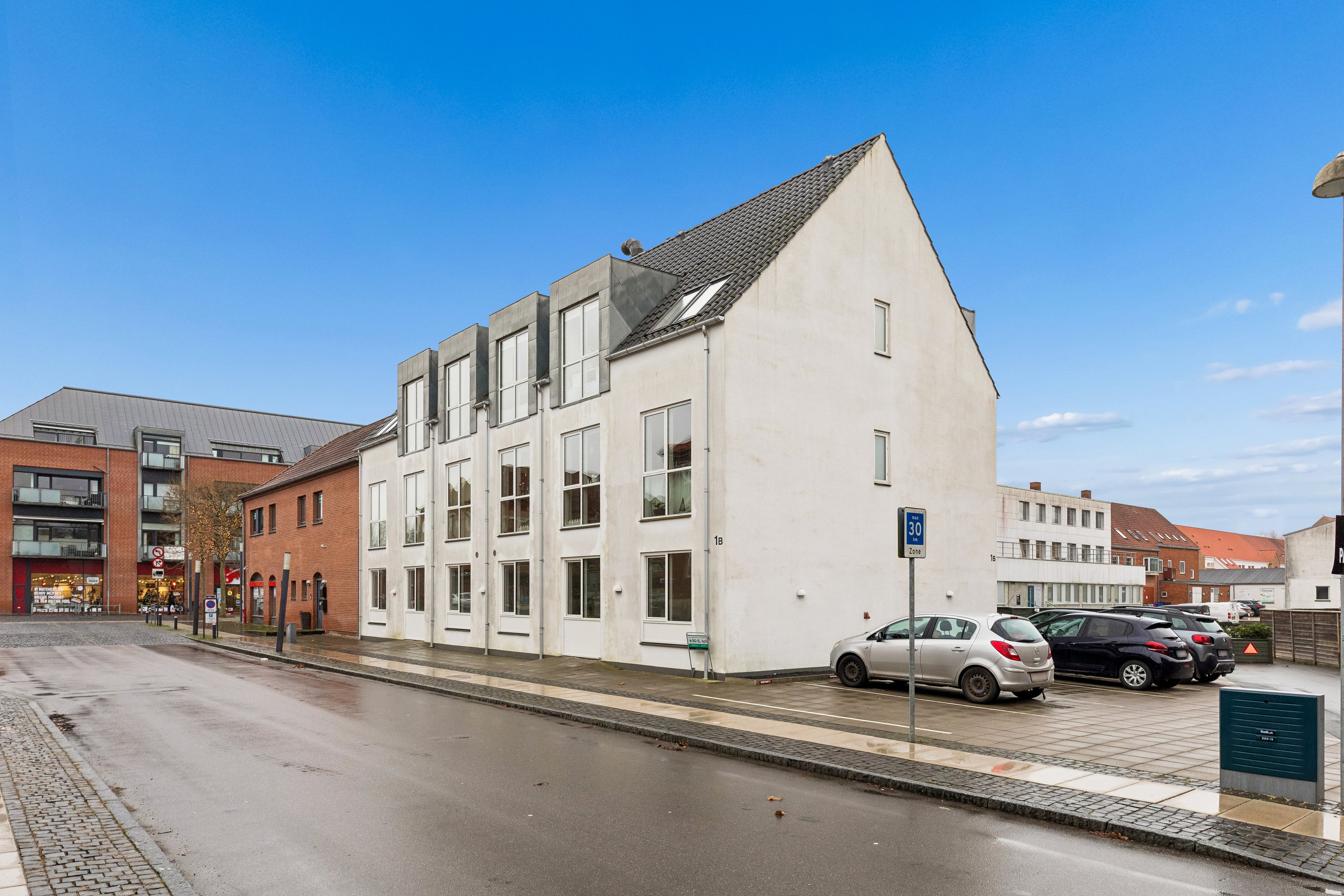 Fremhævet andet billede i fuldskærmstilstand. Billede af Gasværksvej 1A, st. th.., 2630 Taastrup