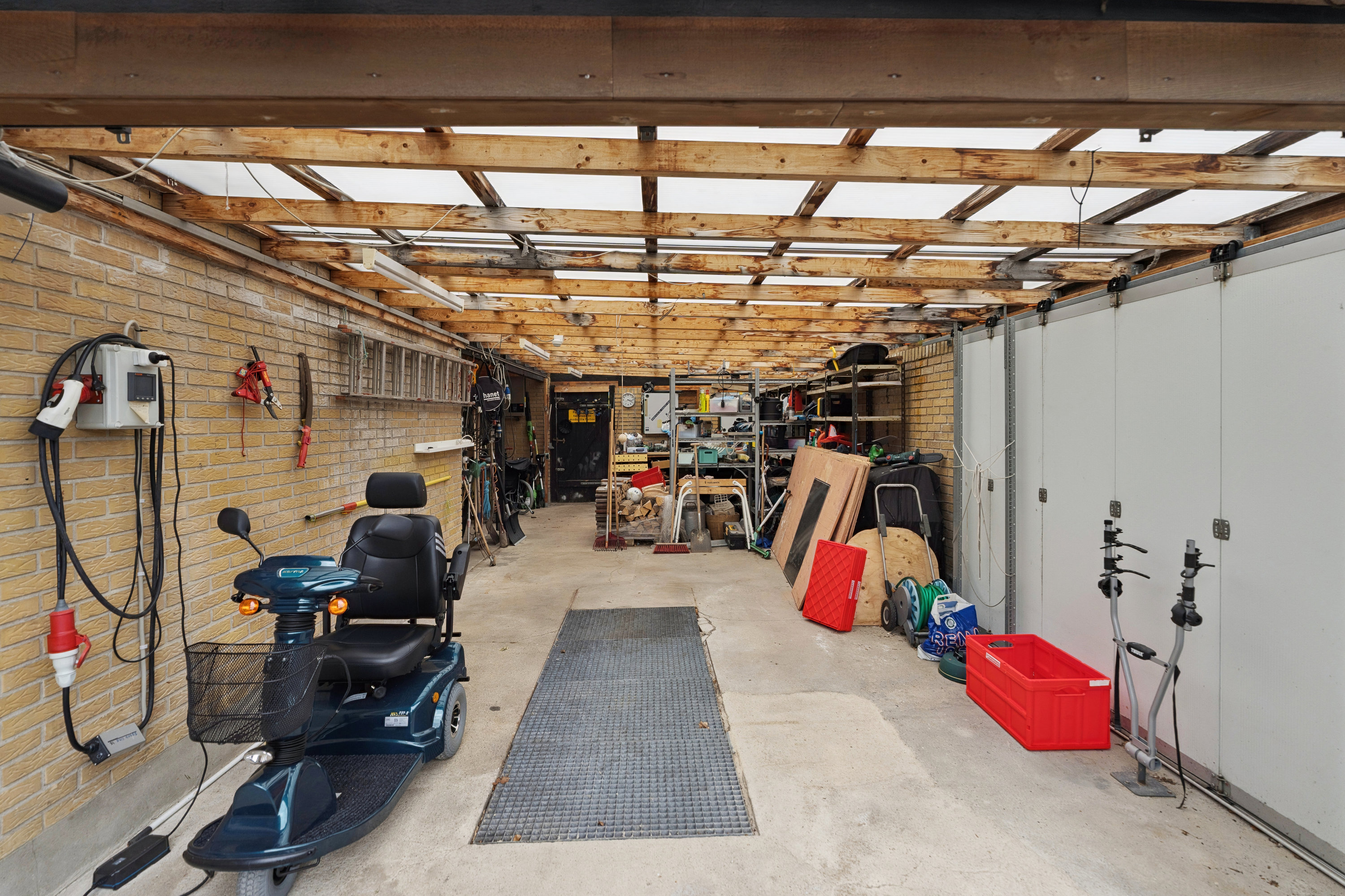 Fremhævet garage billede i fuldskærmstilstand. Billede af Enemærket 6, 8240 Risskov
