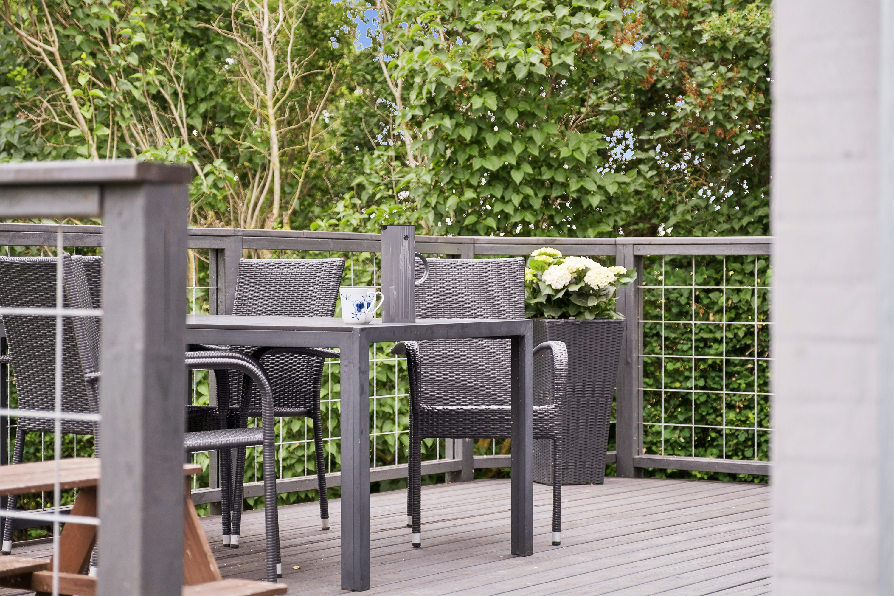 Fremhævet terrasse billede i fuldskærmstilstand. Billede af Dybsøvejen 5, 4750 Lundby