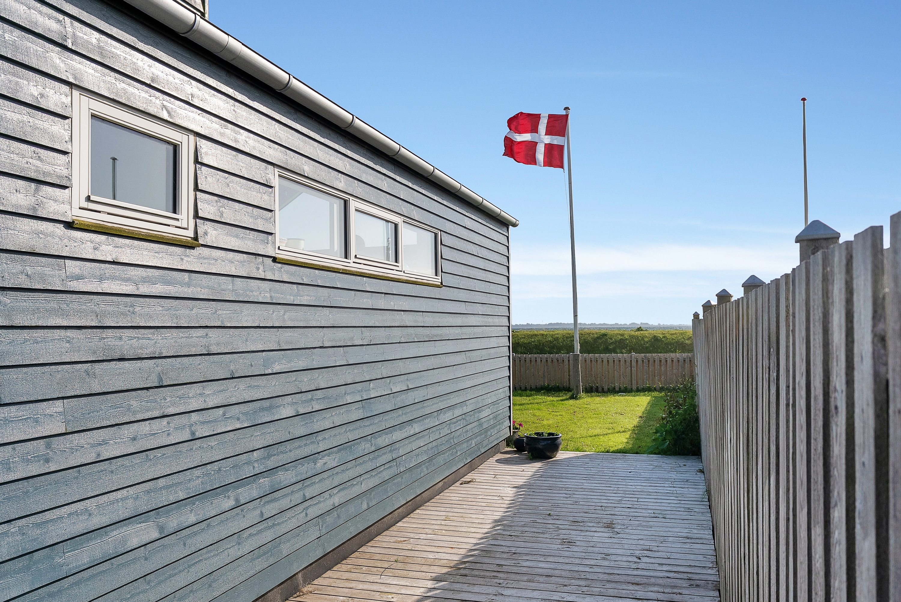 Fremhævet terrasse billede i fuldskærmstilstand. Billede af Kildegårdsvej 33, Åstrup, 5600 Faaborg