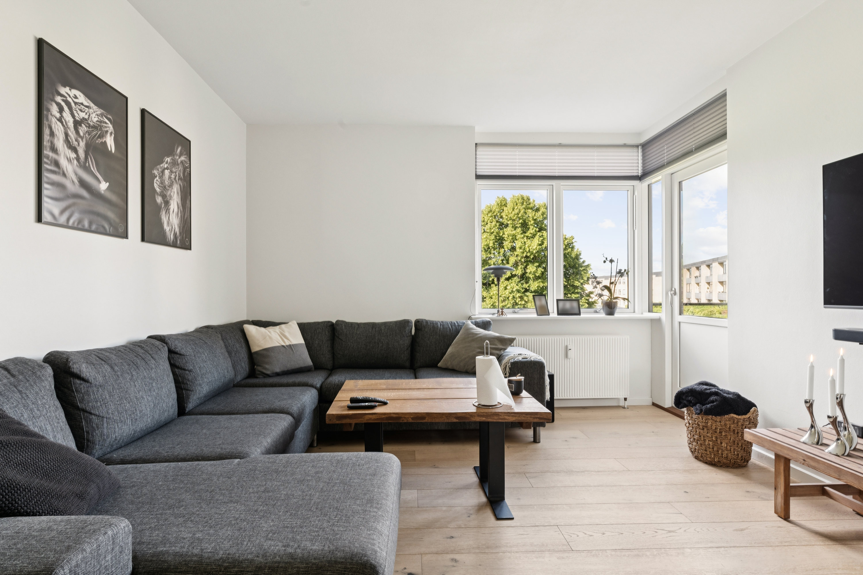 Fremhævet stue billede i fuldskærmstilstand. Billede af Rosengården 20, 1. th., 9200 Aalborg SV