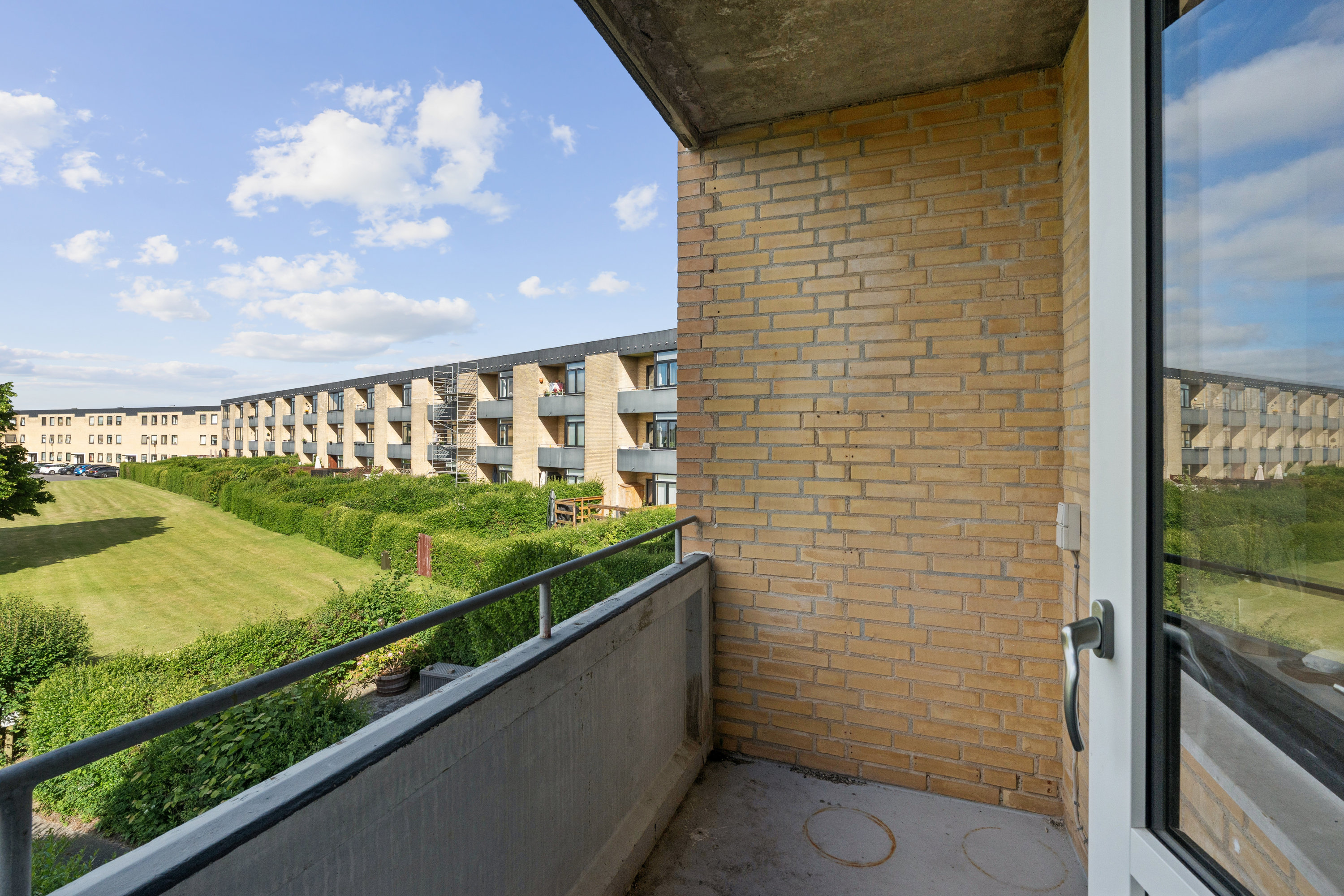 Fremhævet altan billede i fuldskærmstilstand. Billede af Rosengården 20, 1. th., 9200 Aalborg SV