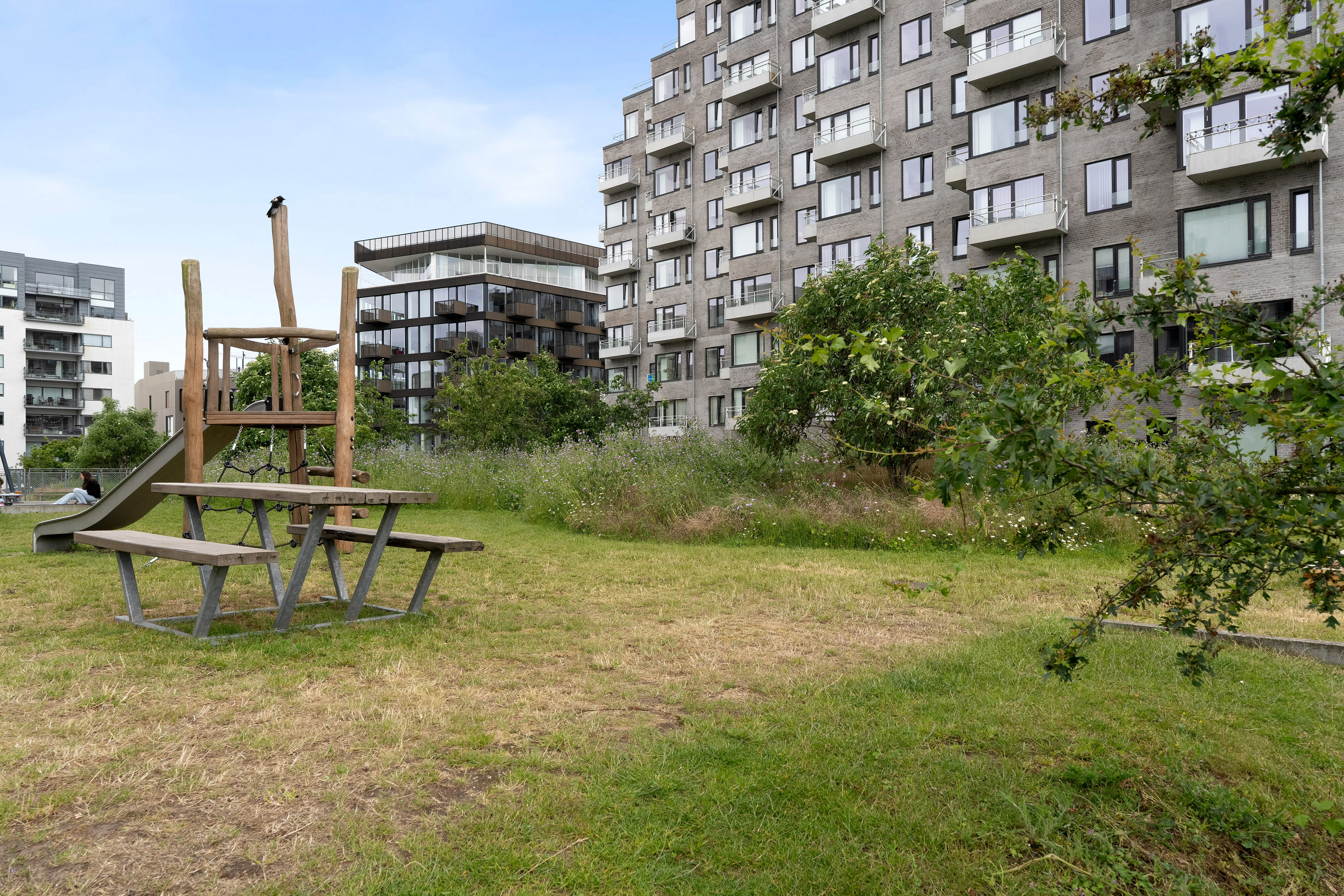 Fremhævet set fra haven billede i fuldskærmstilstand. Billede af Islands Brygge 38A, 2. th., 2300 København S
