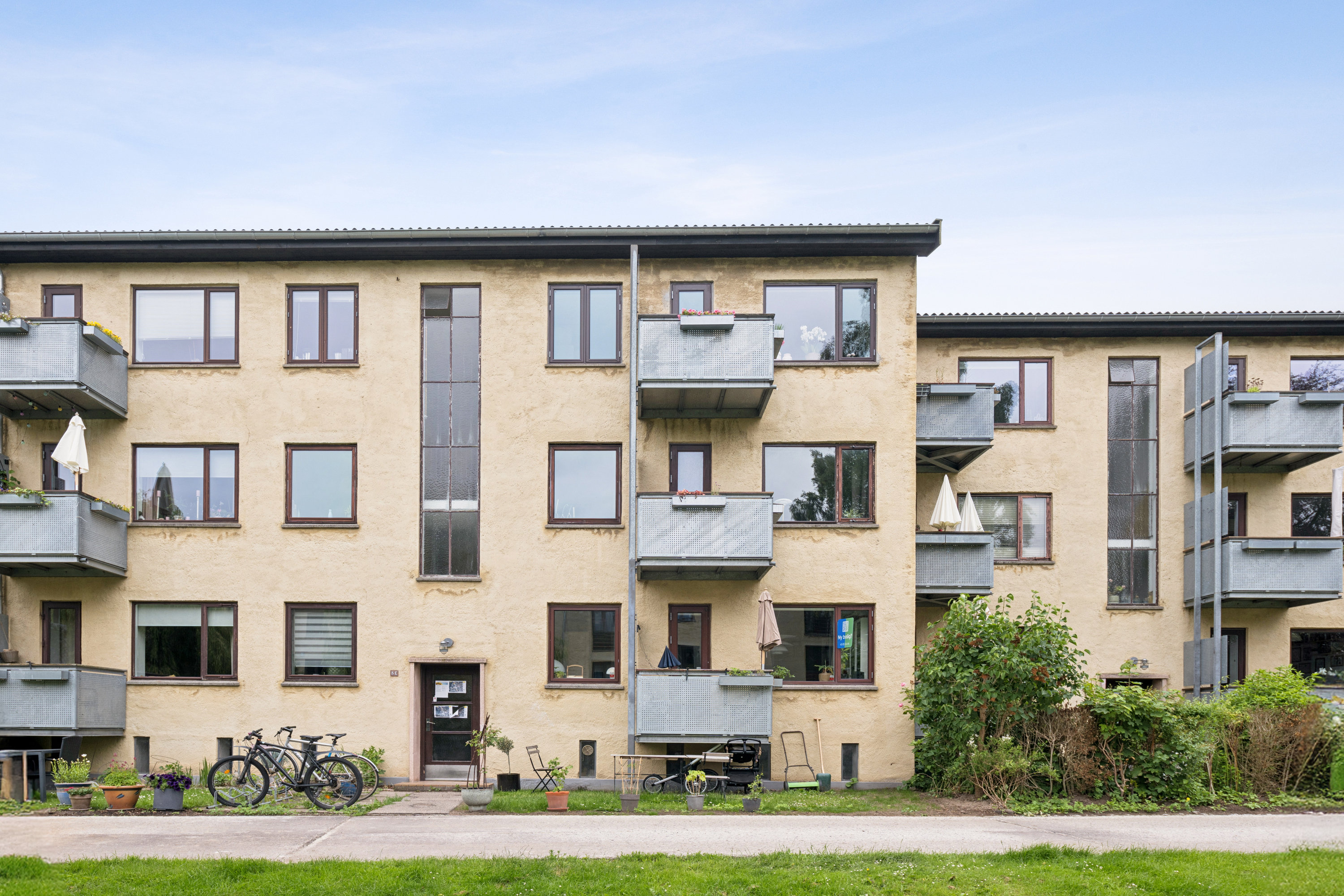 Fremhævet andet billede i fuldskærmstilstand. Billede af Frederiksdalsvej 8E, st.. th., 2830 Virum