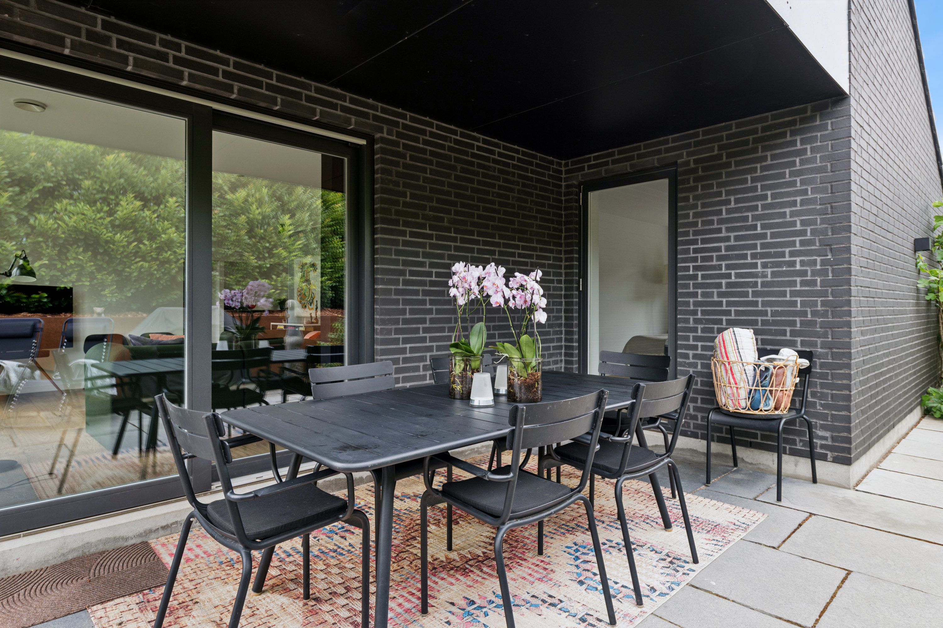 Fremhævet terrasse billede i fuldskærmstilstand. Billede af Langs Hegnet 2, 2800 Kongens Lyngby