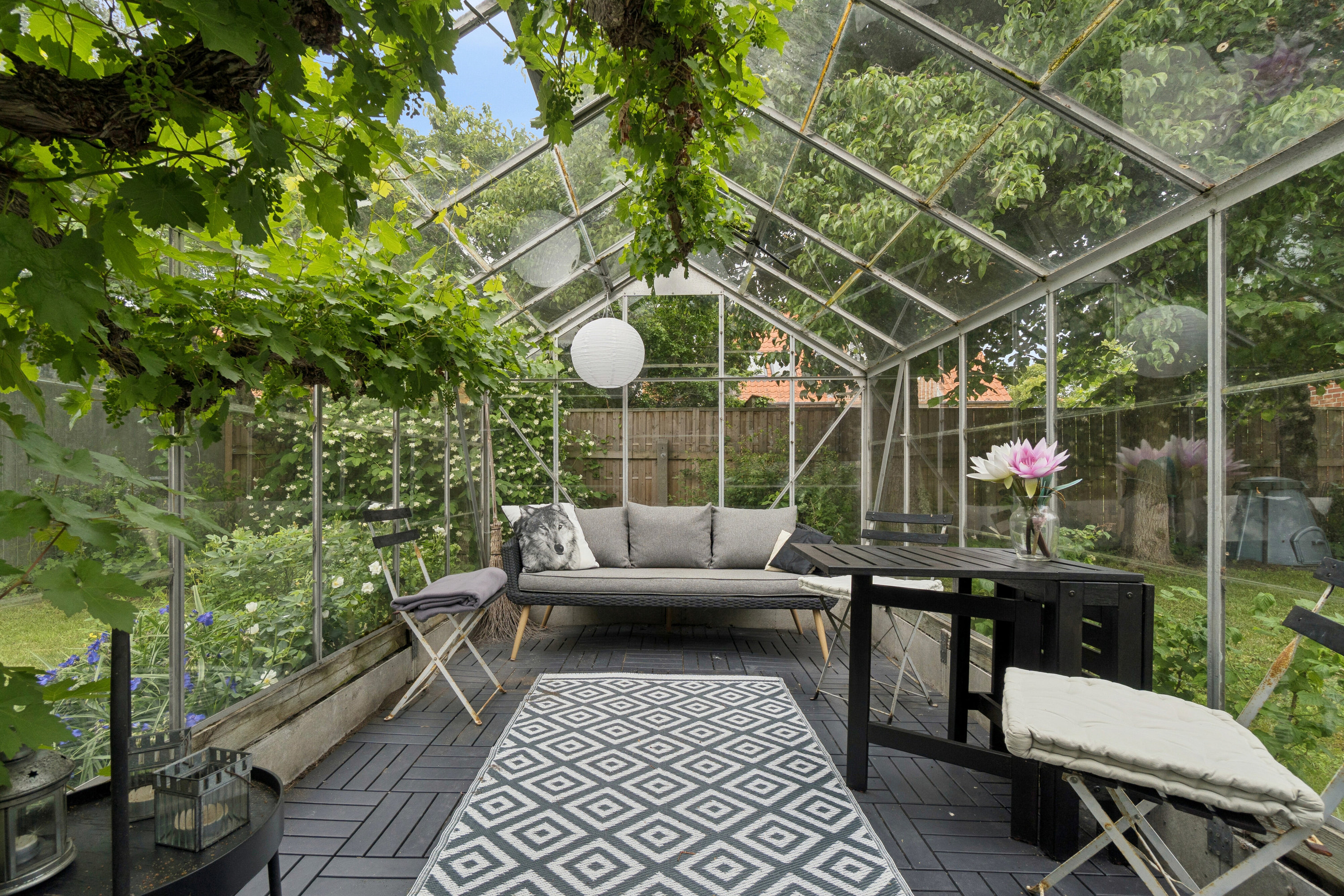 Fremhævet terrasse billede i fuldskærmstilstand. Billede af Østervoldgade 23, 3700 Rønne