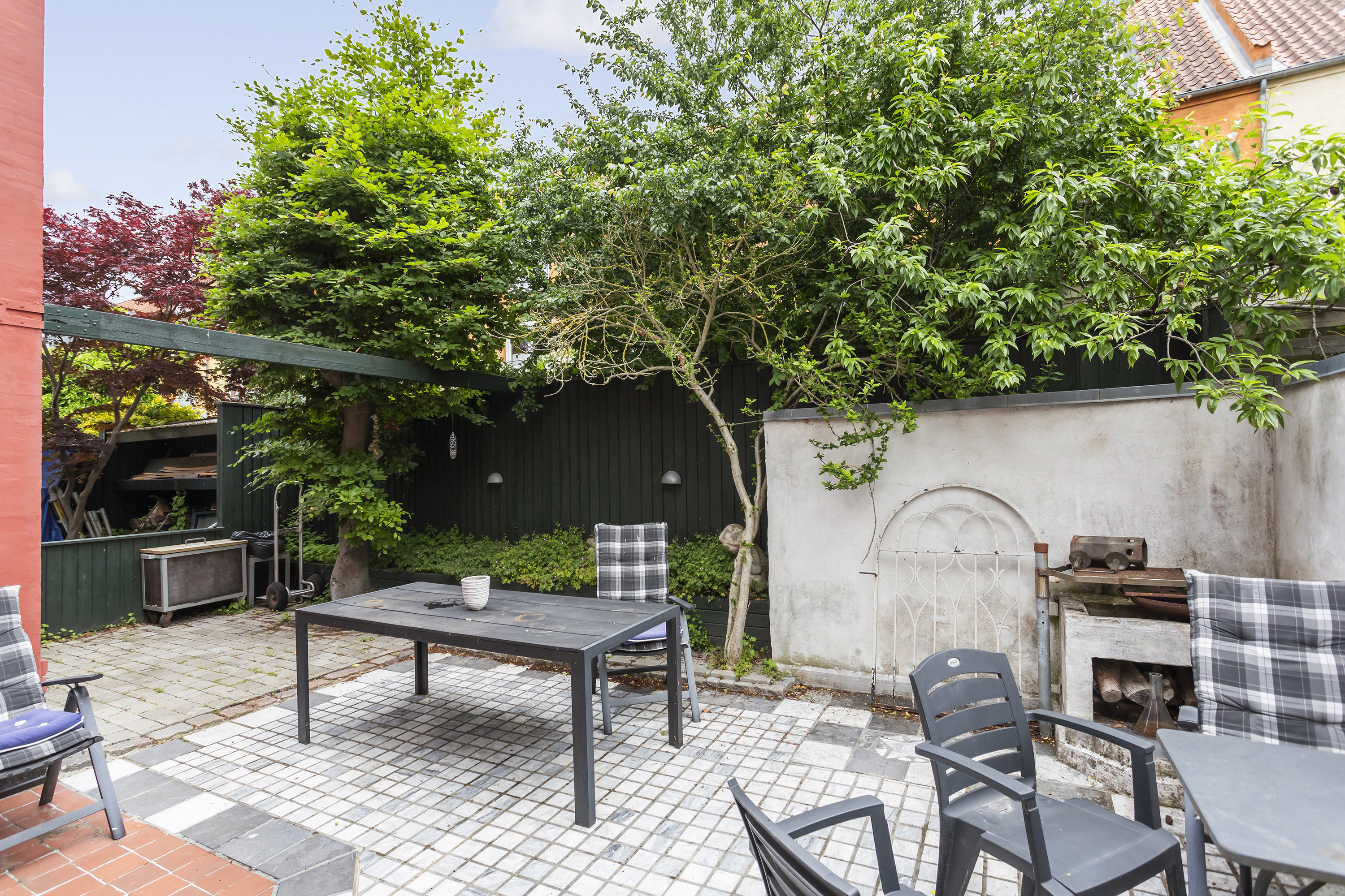Fremhævet terrasse billede i fuldskærmstilstand. Billede af Kirkegårdsvej 15A, st.., 2300 København S