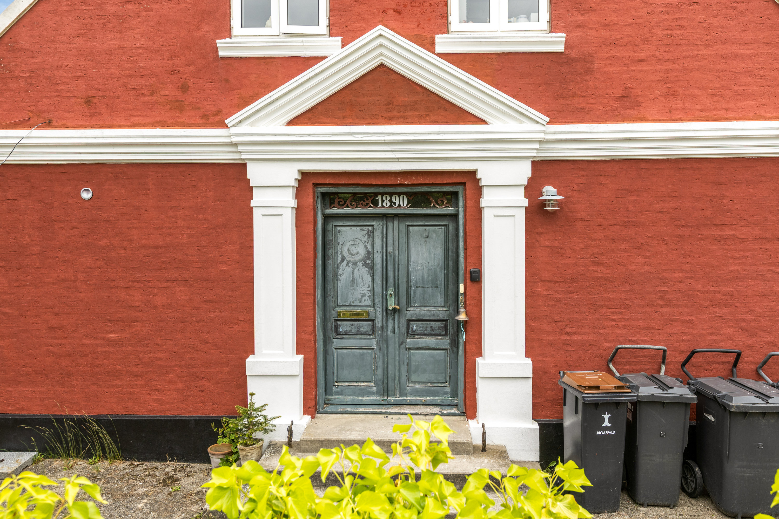 Fremhævet facade billede i fuldskærmstilstand. Billede af Hovedgaden 85A, st., Nordby, 6720 Fanø