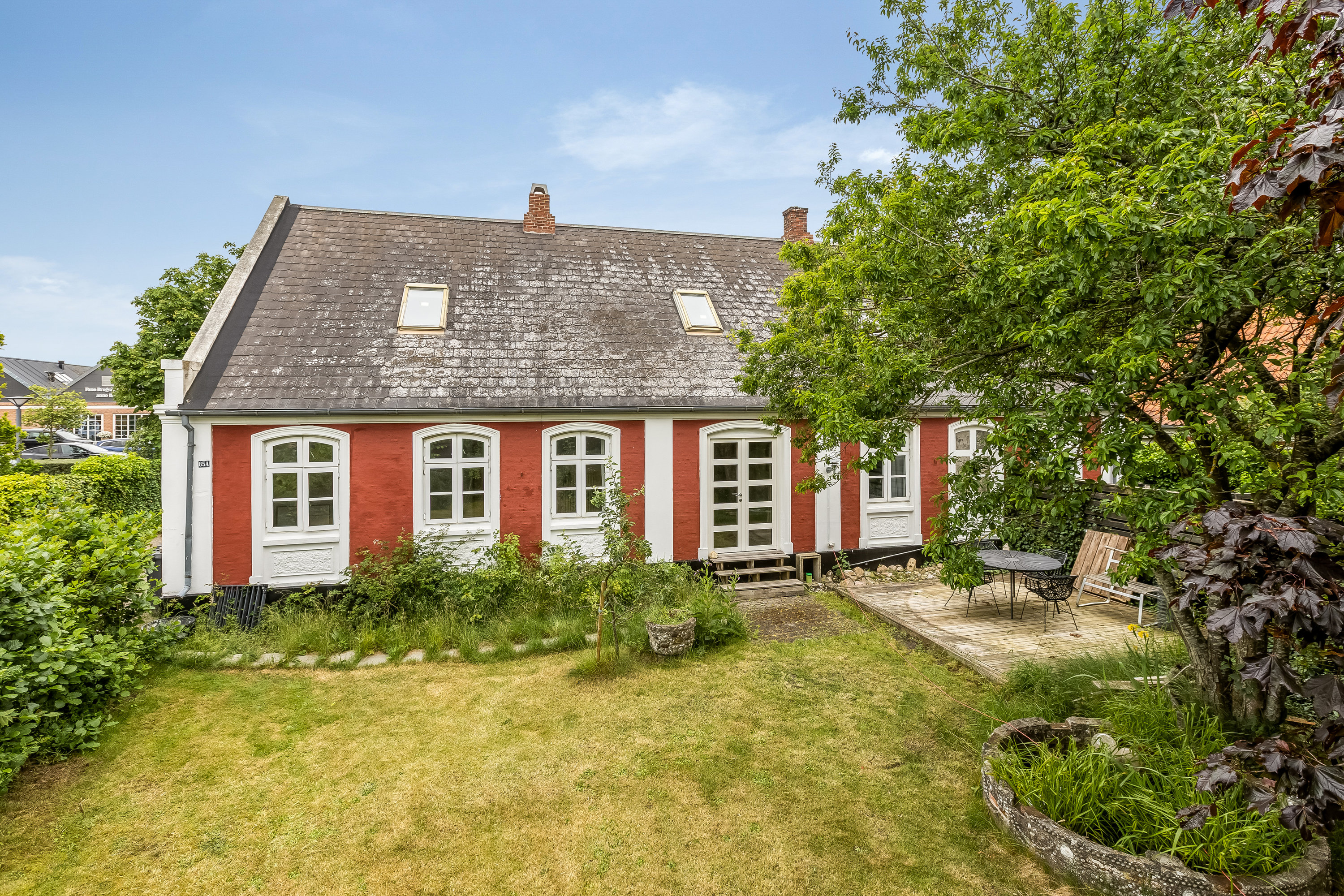 Fremhævet facade billede i fuldskærmstilstand. Billede af Hovedgaden 85A, st., Nordby, 6720 Fanø