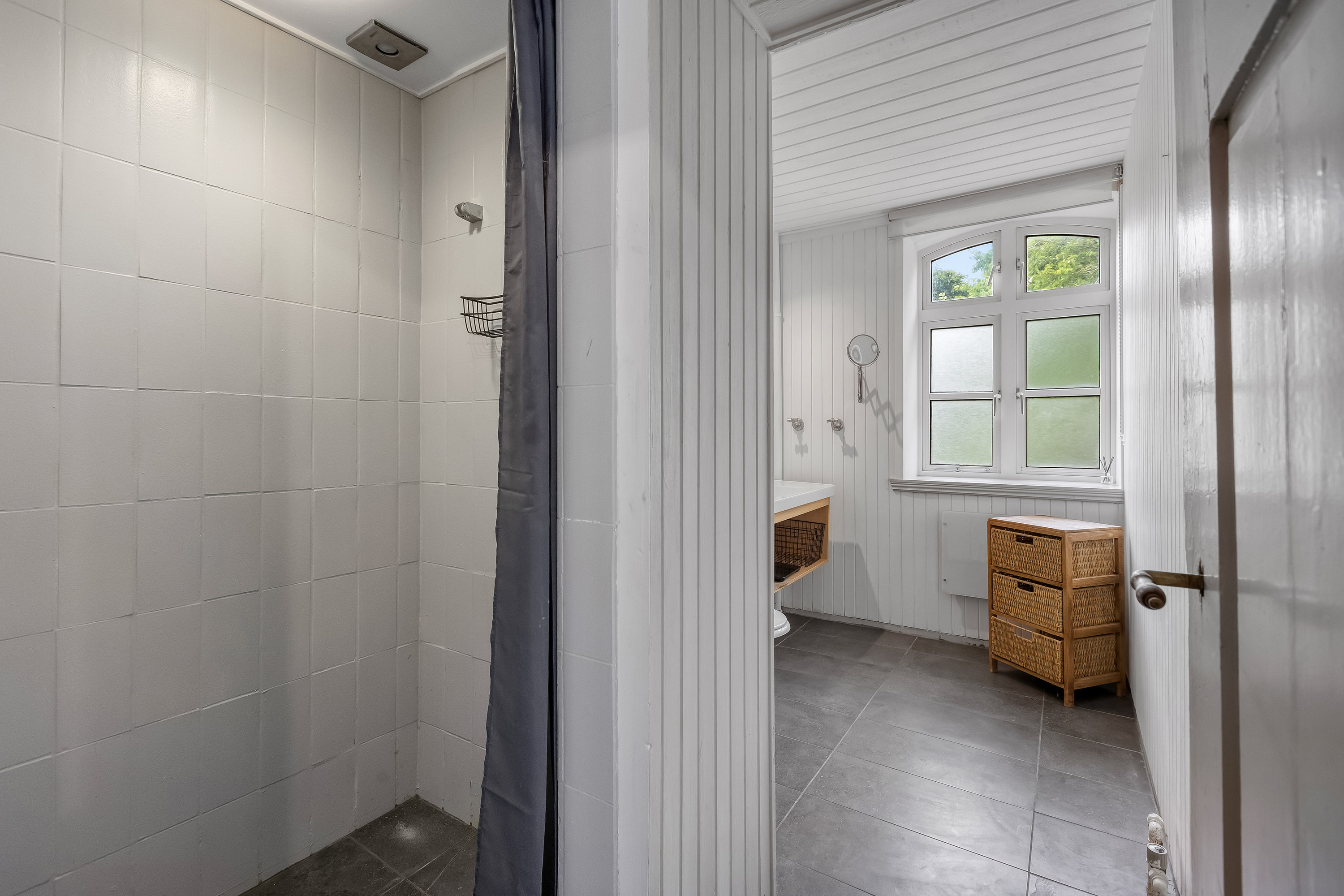 Fremhævet badeværelse billede i fuldskærmstilstand. Billede af Hovedgaden 85A, st., Nordby, 6720 Fanø
