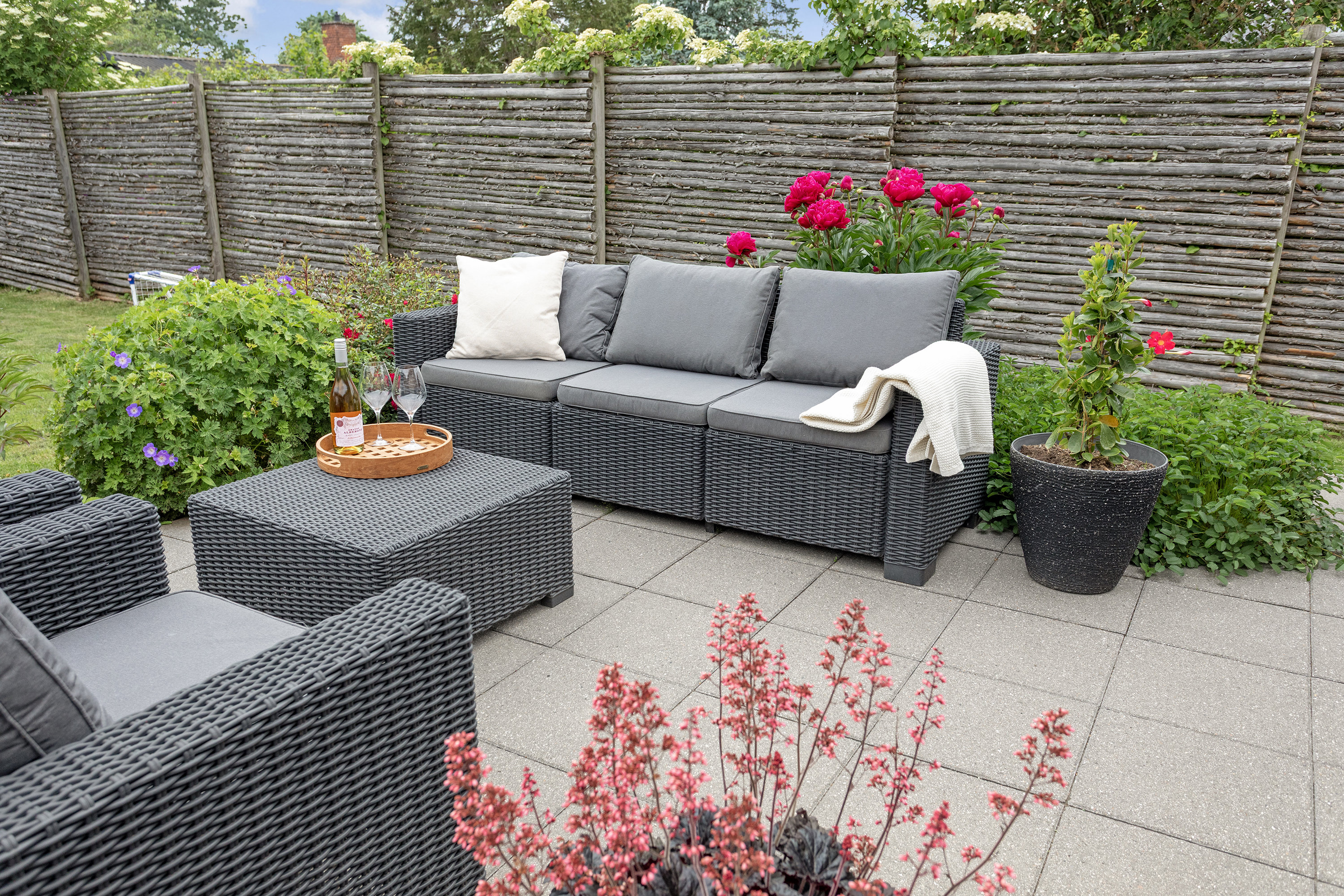Fremhævet terrasse billede i fuldskærmstilstand. Billede af Udbyvej 7, 2740 Skovlunde