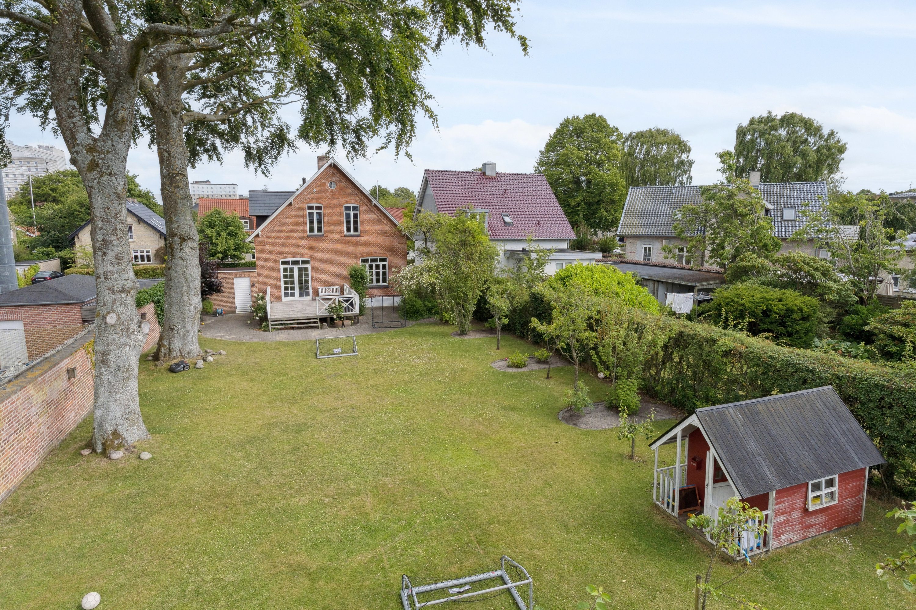 Fremhævet  billede i fuldskærmstilstand. Billede af Dronning Christines Vej 12, 9000 Aalborg