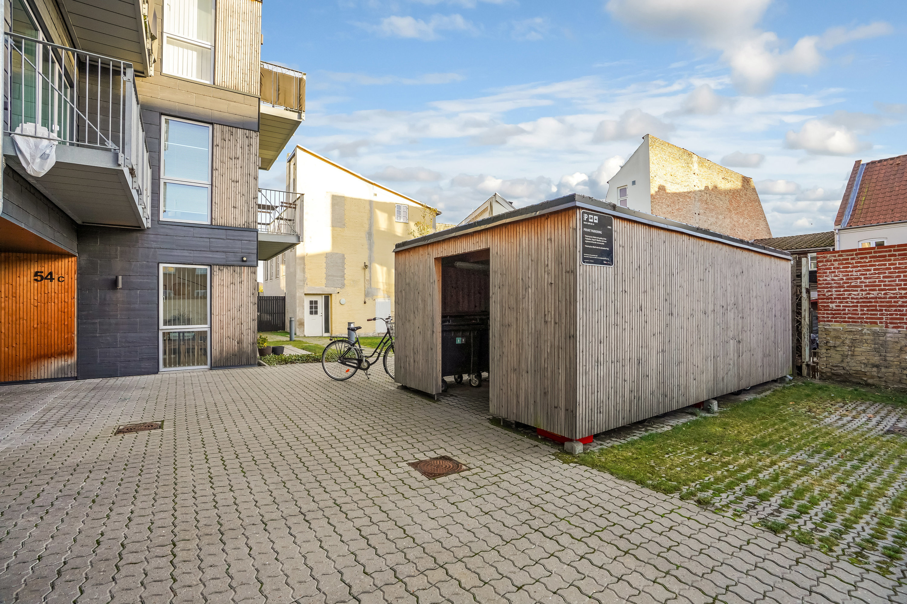 Fremhævet  billede i fuldskærmstilstand. Billede af Jens Benzons Gade 54B, 3. th., 5000 Odense C