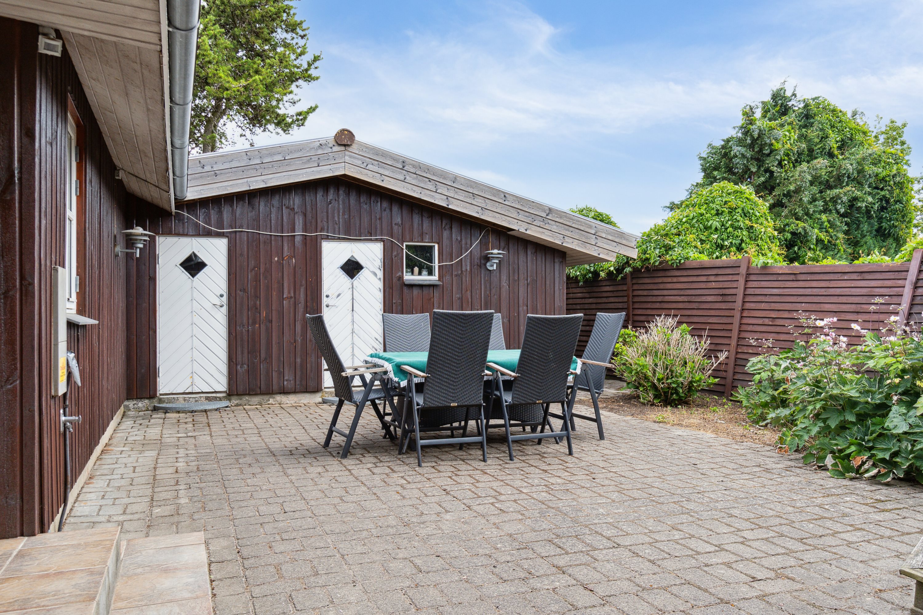 Fremhævet terrasse billede i fuldskærmstilstand. Billede af Gærdesangervej 5, 4200 Slagelse