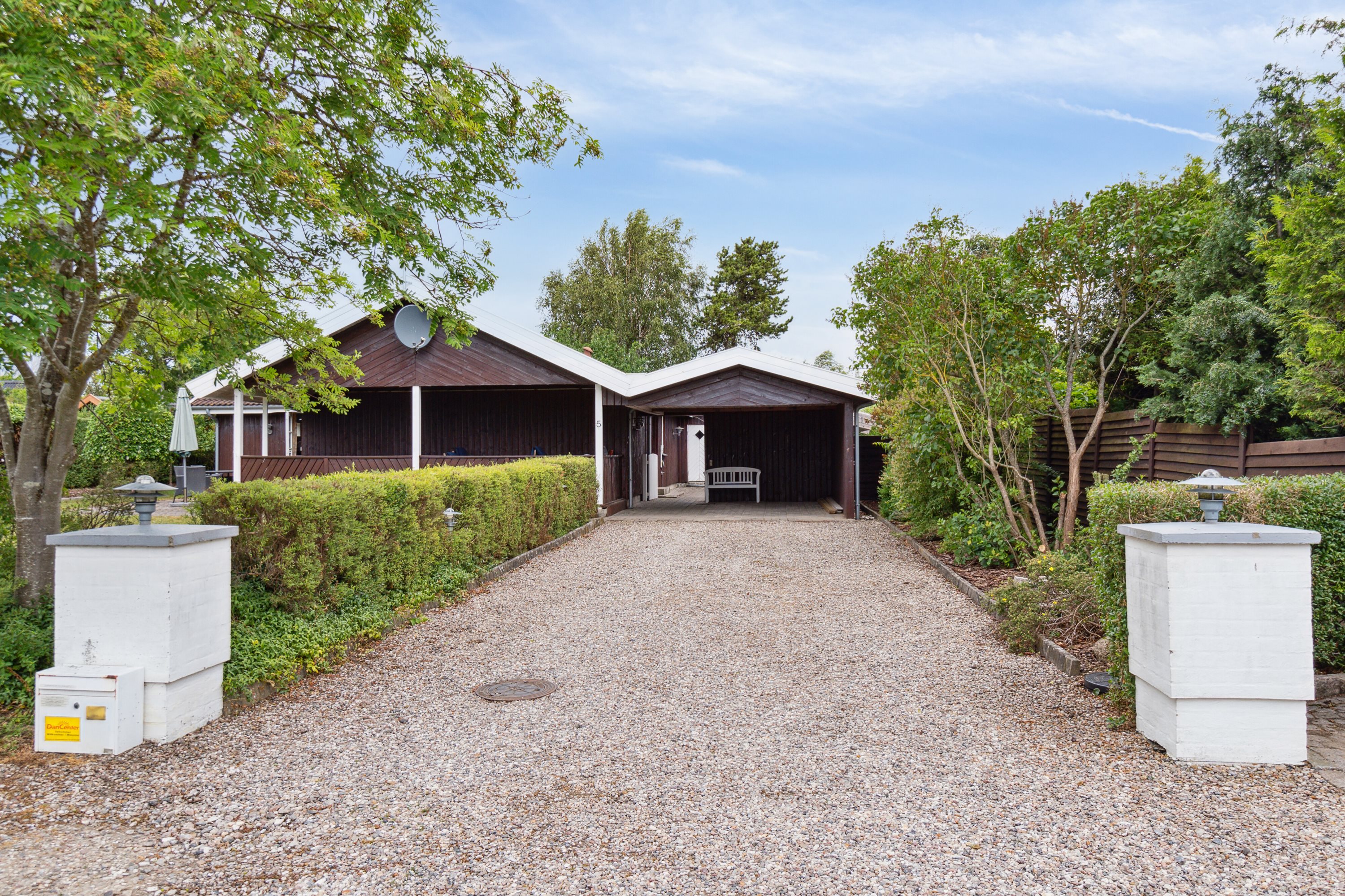 Fremhævet set fra vejen billede i fuldskærmstilstand. Billede af Gærdesangervej 5, 4200 Slagelse