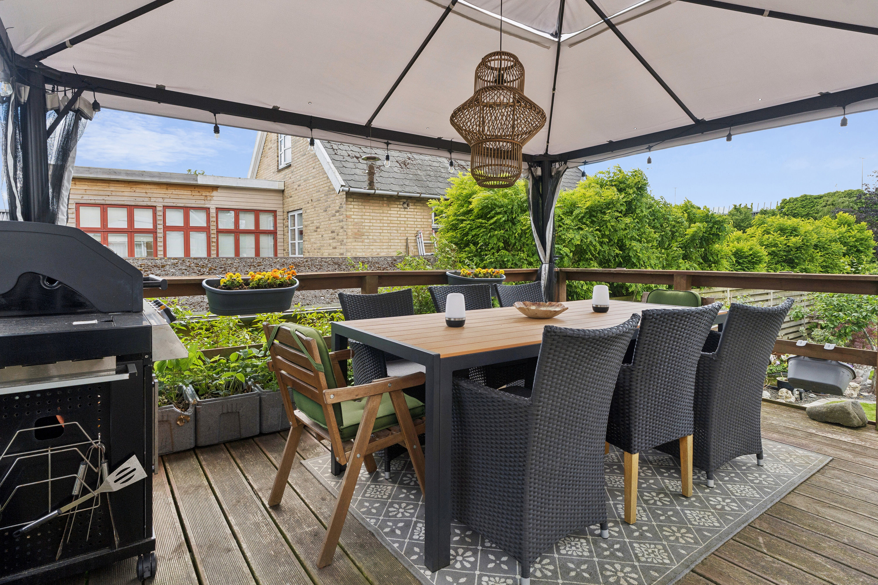 Fremhævet overdækket terrasse billede i fuldskærmstilstand. Billede af Torbistvej 17, 2610 Rødovre