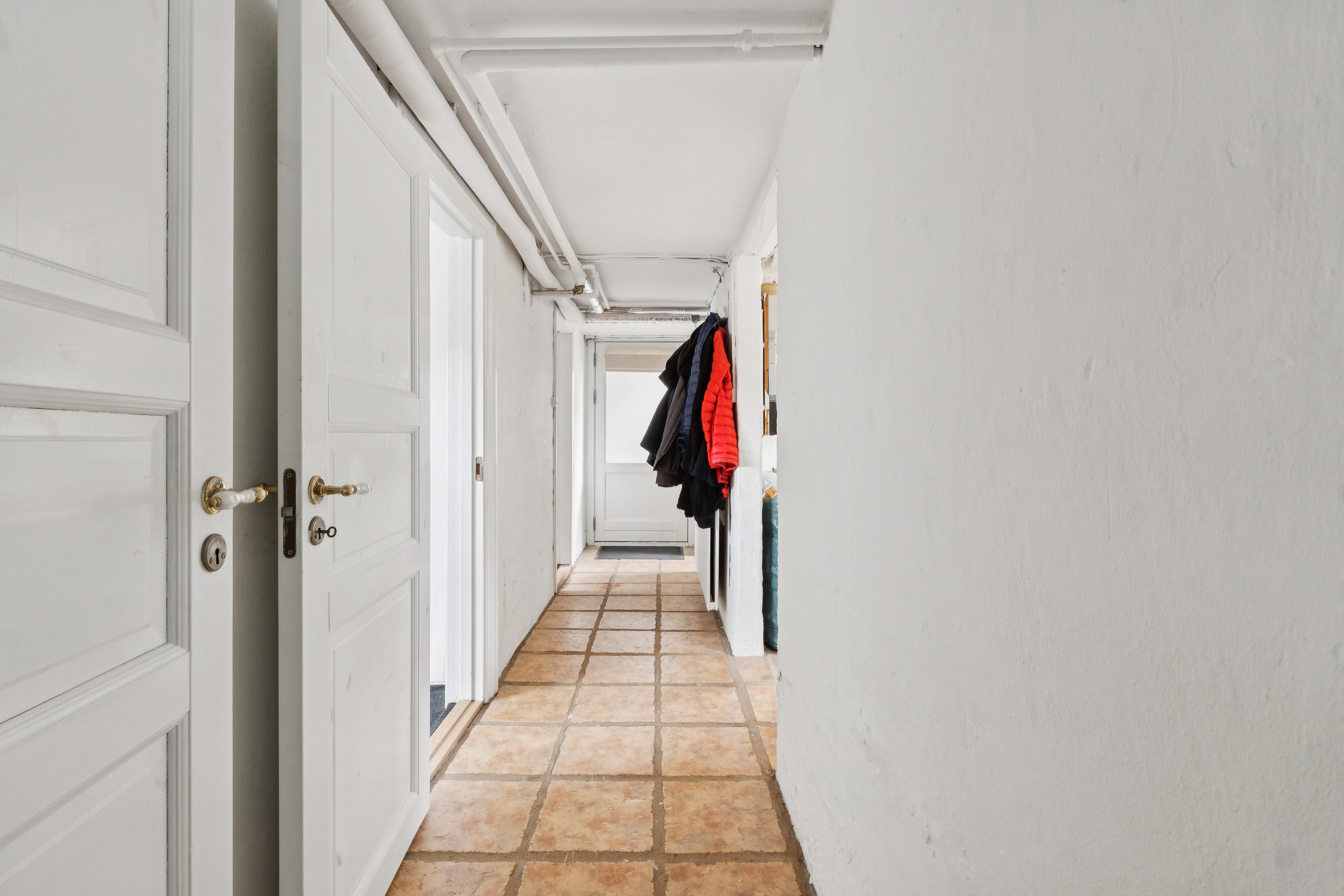 Fremhævet gang billede i fuldskærmstilstand. Billede af Torbistvej 17, 2610 Rødovre
