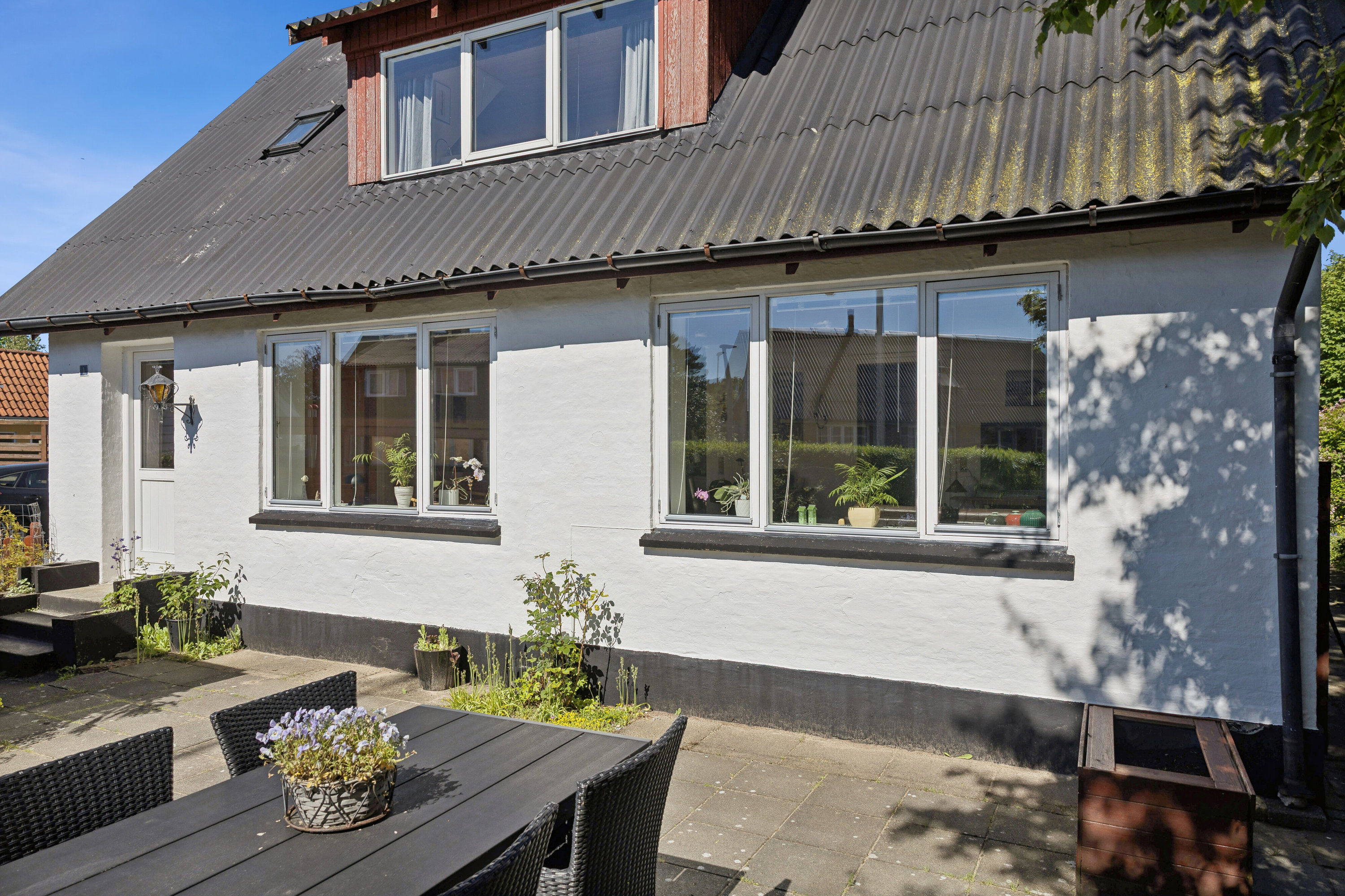 Fremhævet terrasse billede i fuldskærmstilstand. Billede af Stationsvej 1, Sønderskov, 9800 Hjørring