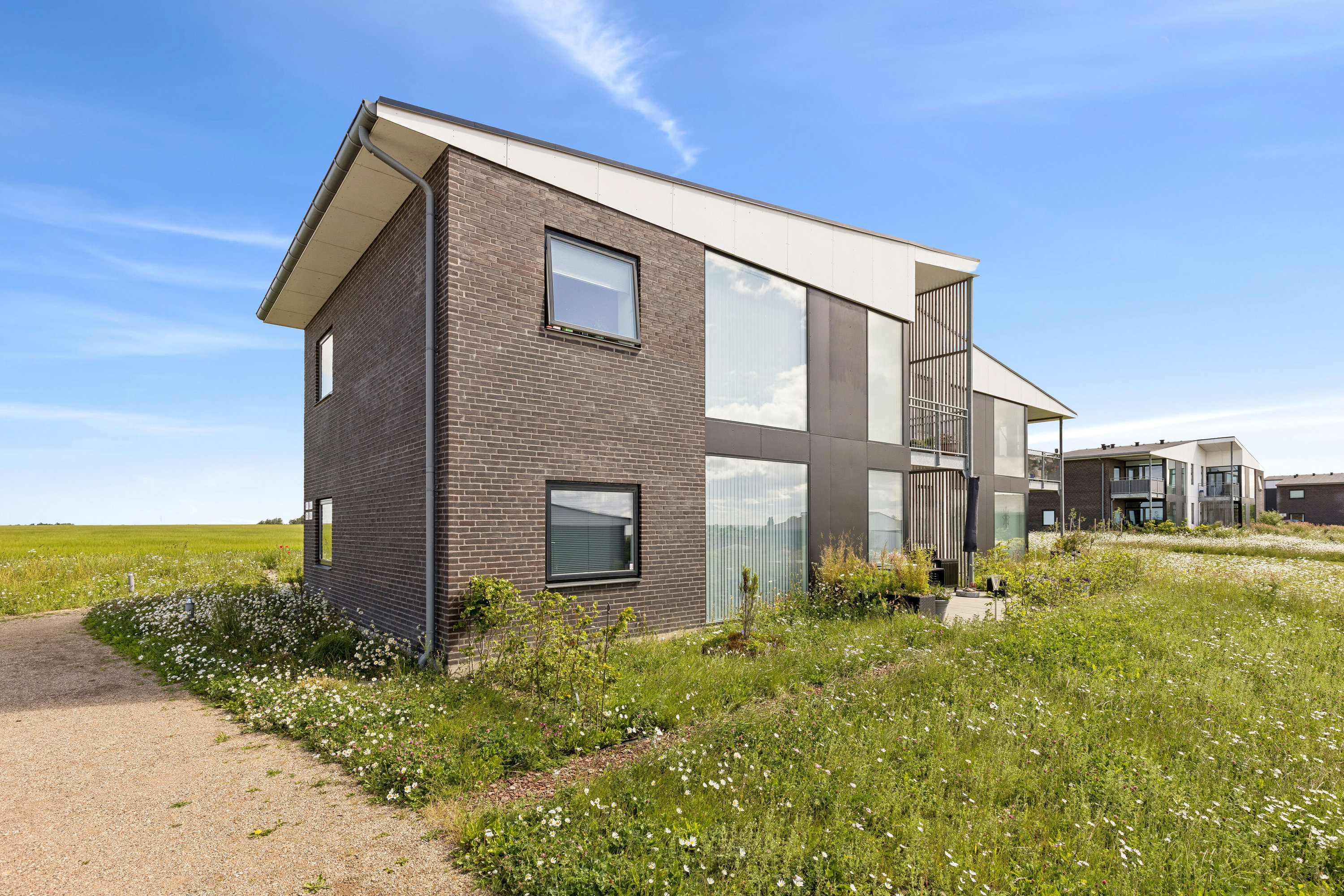 Fremhævet set fra vejen billede i fuldskærmstilstand. Billede af Vig Bakke 4D, 1., 4560 Vig