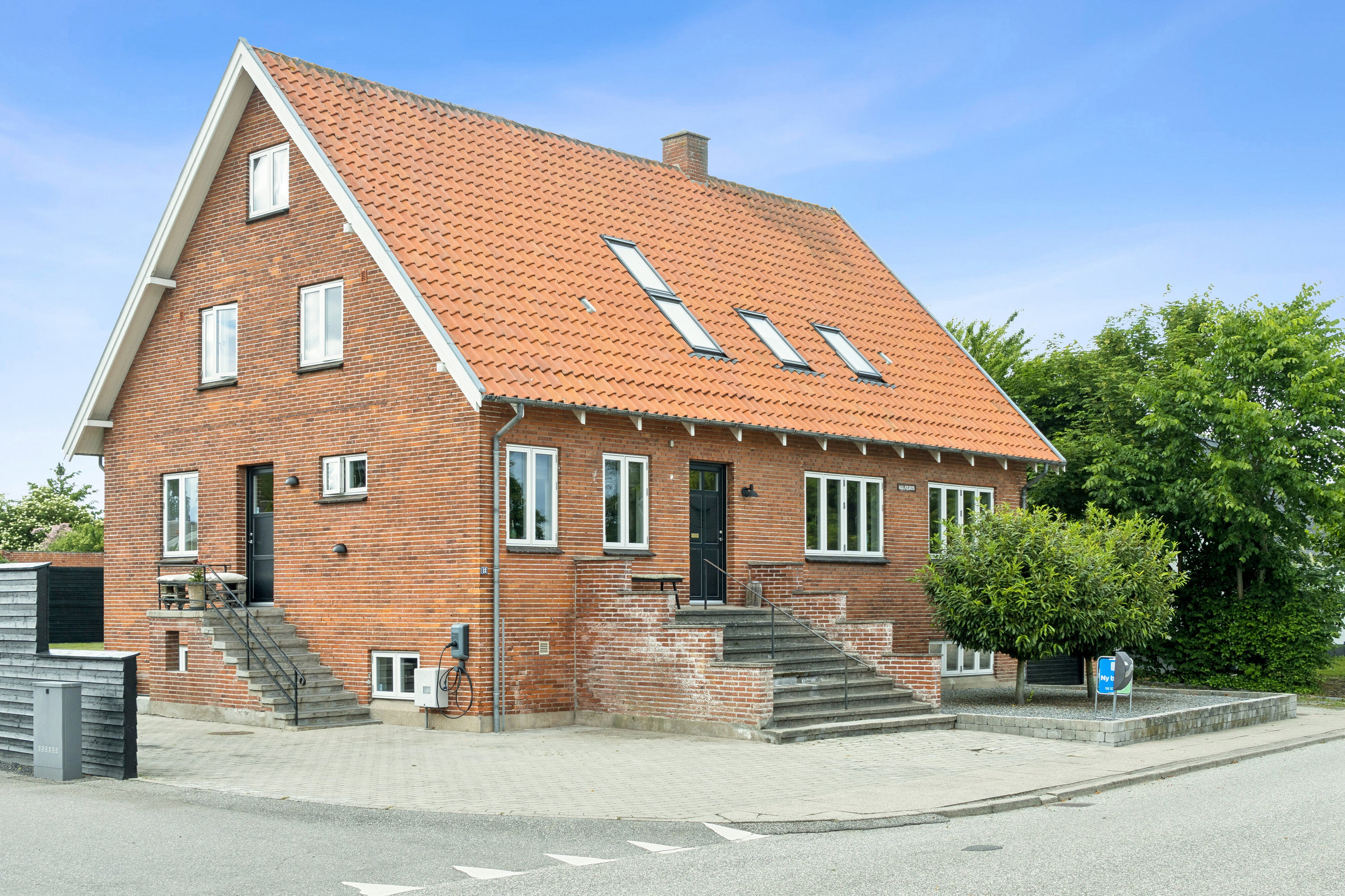 Fremhævet set fra vejen billede i fuldskærmstilstand. Billede af Kirkevej 12, 4241 Vemmelev