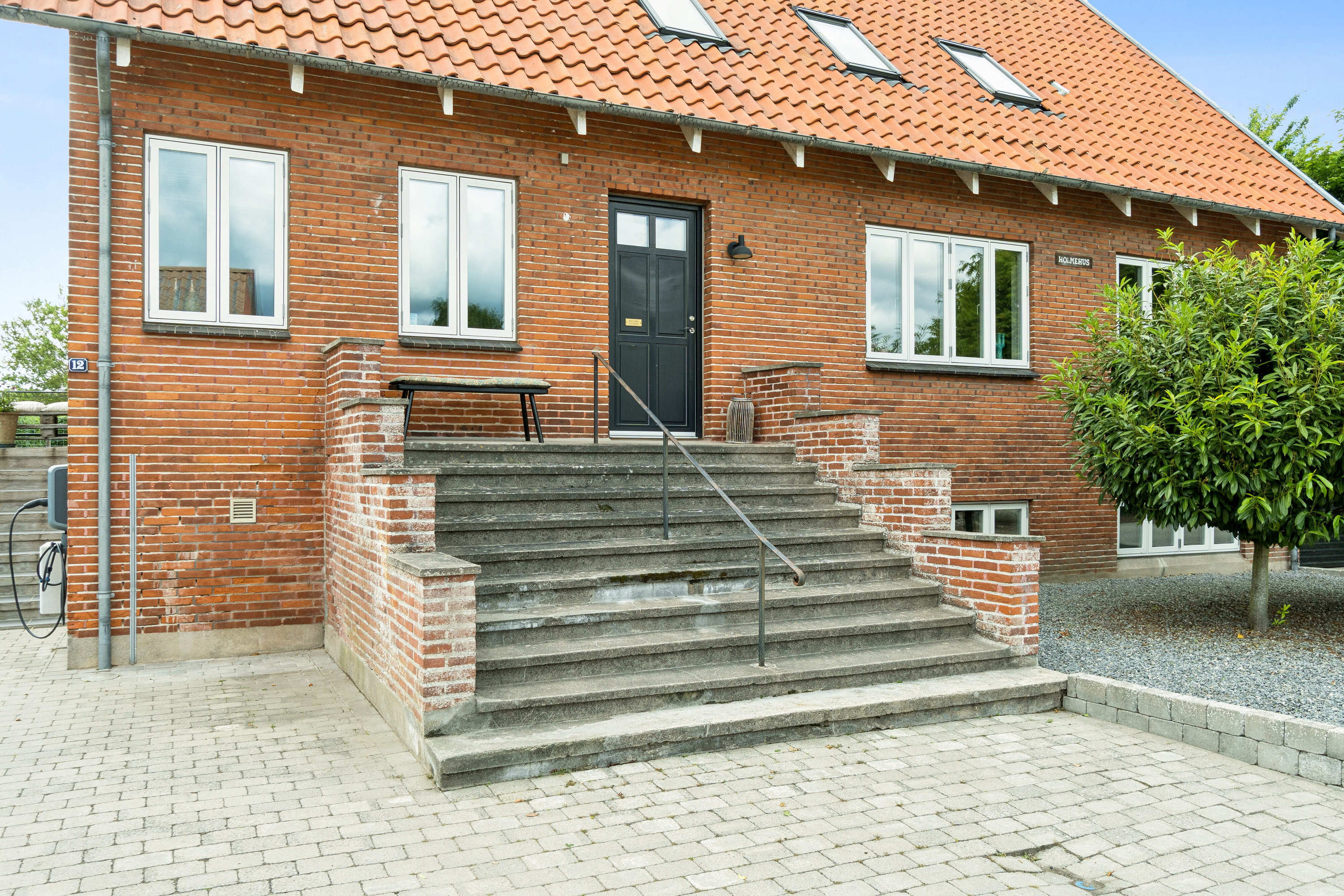 Fremhævet set fra vejen billede i fuldskærmstilstand. Billede af Kirkevej 12, 4241 Vemmelev