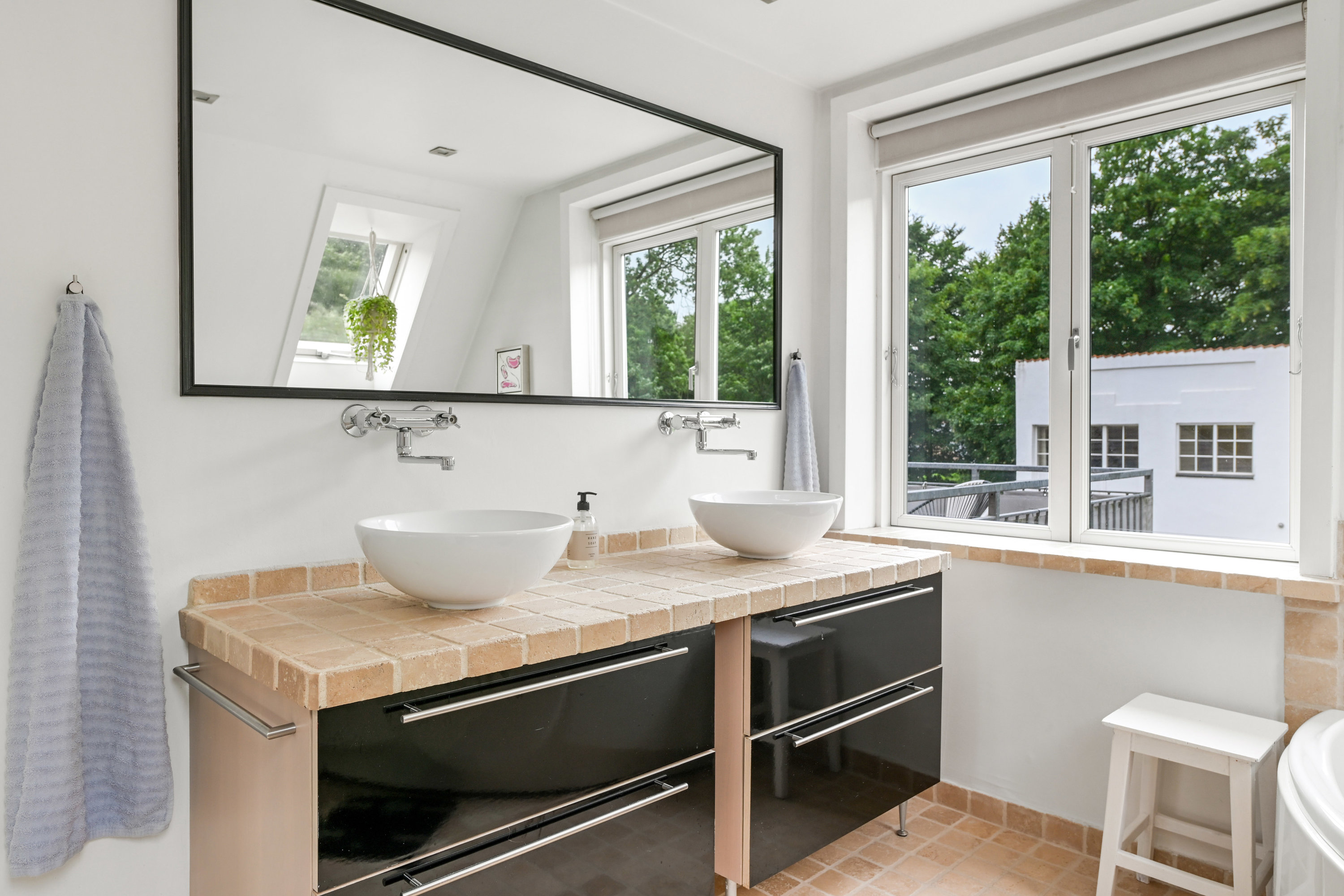 Fremhævet toilet billede i fuldskærmstilstand. Billede af Østervinge 24, +24A., 6700 Esbjerg
