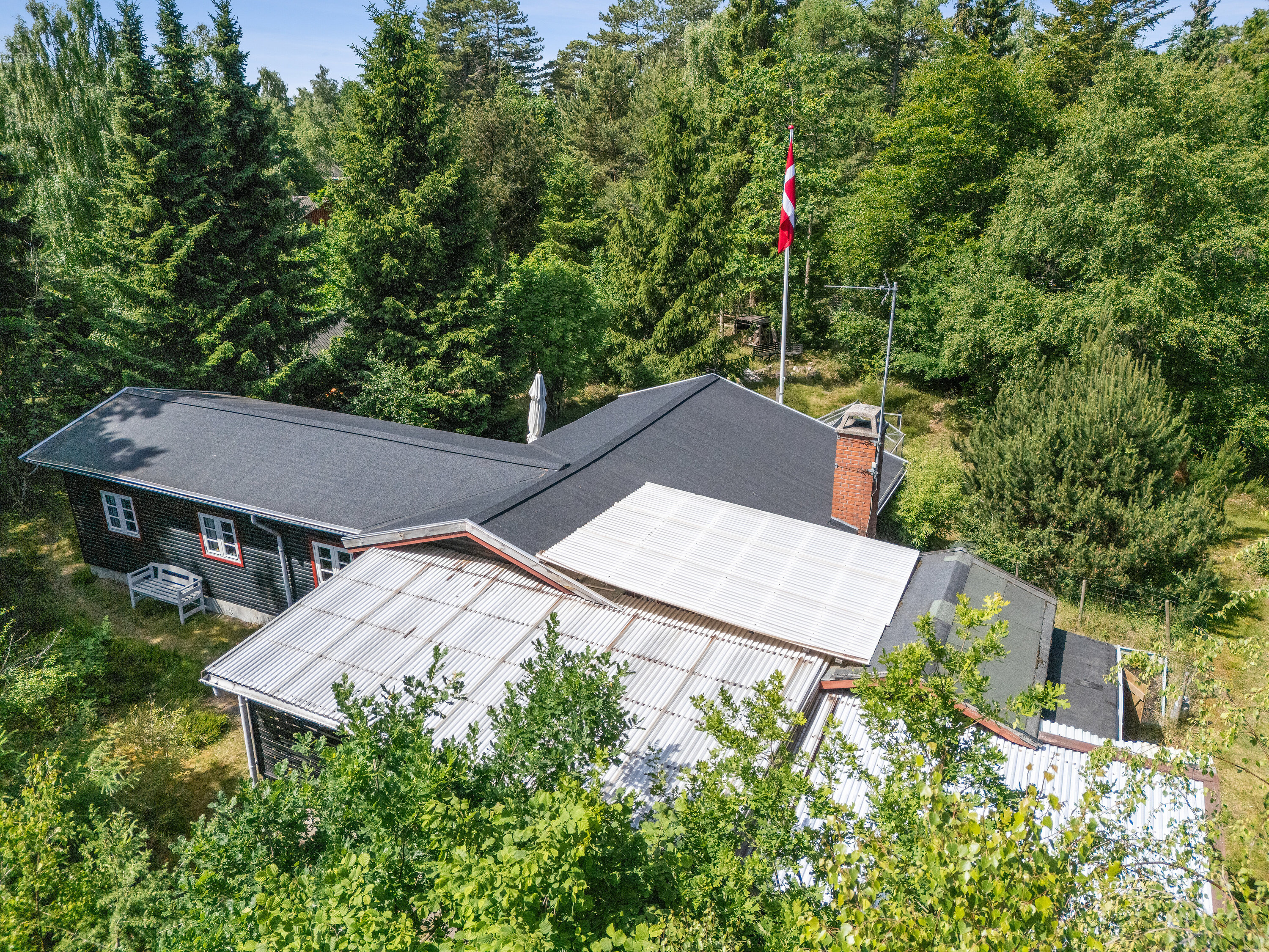 Fremhævet set fra haven billede i fuldskærmstilstand. Billede af Koglevej 25, Ellinge Lyng, 4560 Vig
