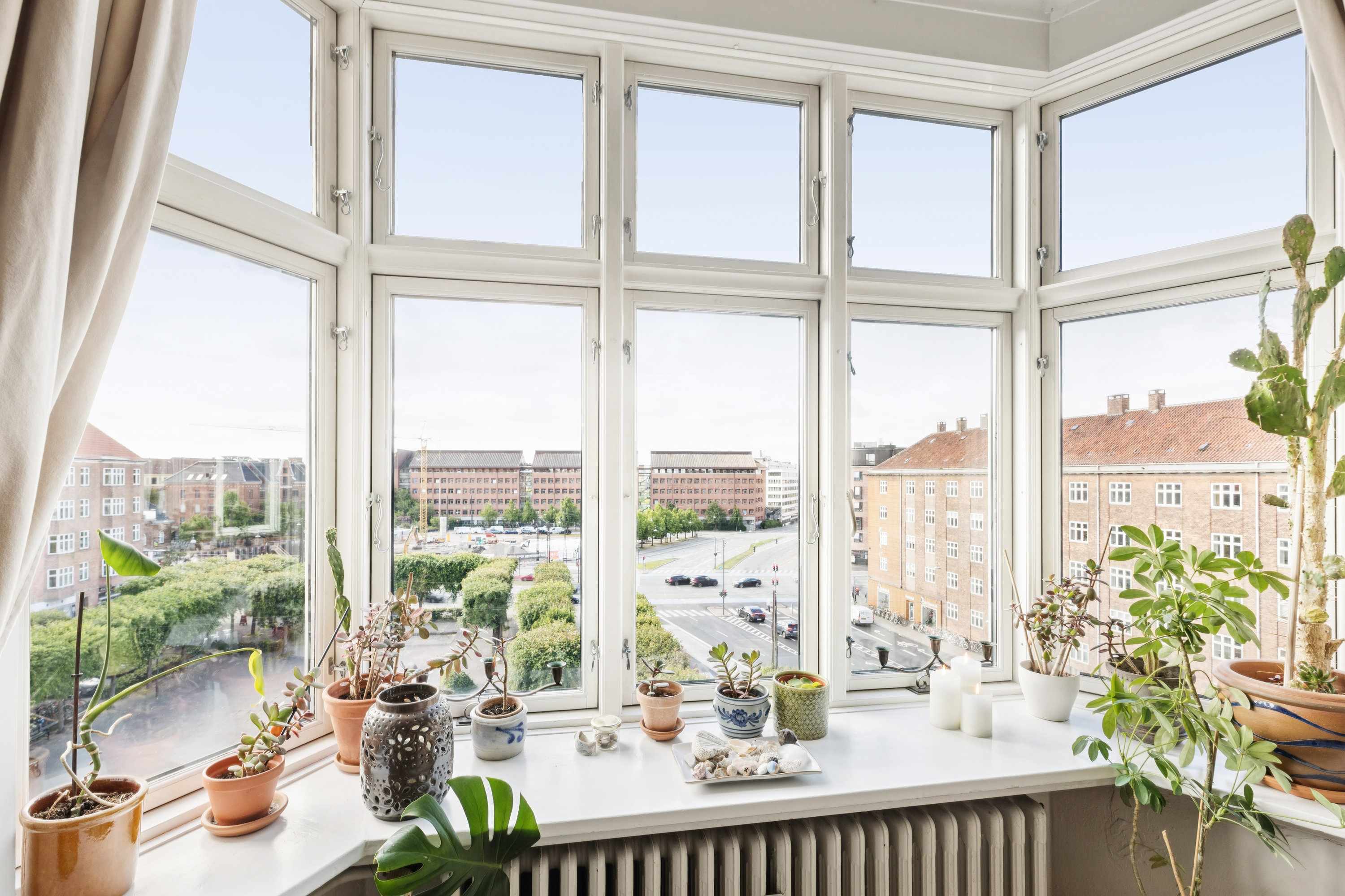 Fremhævet udestue billede i fuldskærmstilstand. Billede af Toftegårds Plads 10, 4. th., 2500 Valby