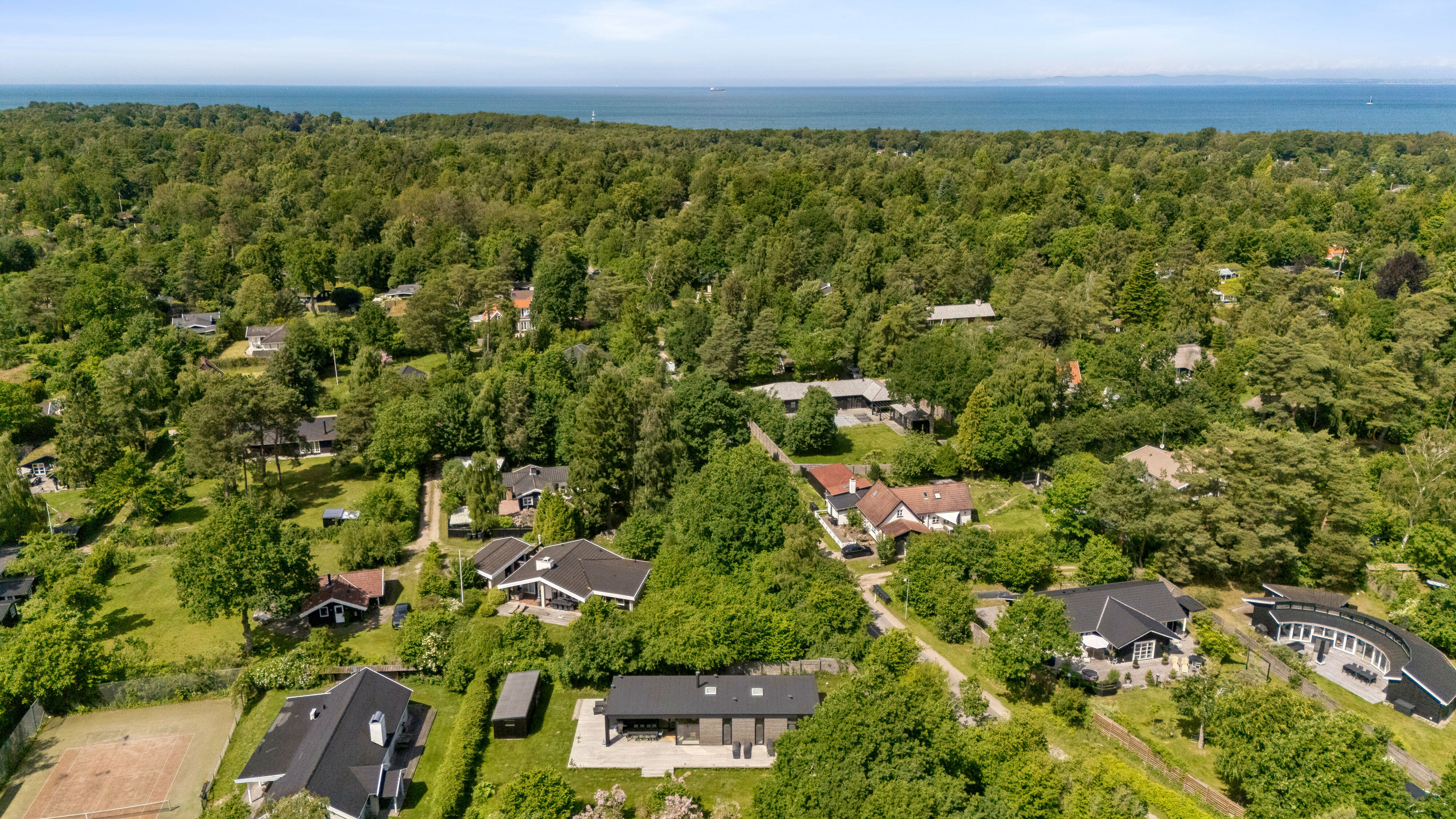 Fremhævet luftfoto billede i fuldskærmstilstand. Billede af Saronvej 2A, Horneby Fælled, 3100 Hornbæk