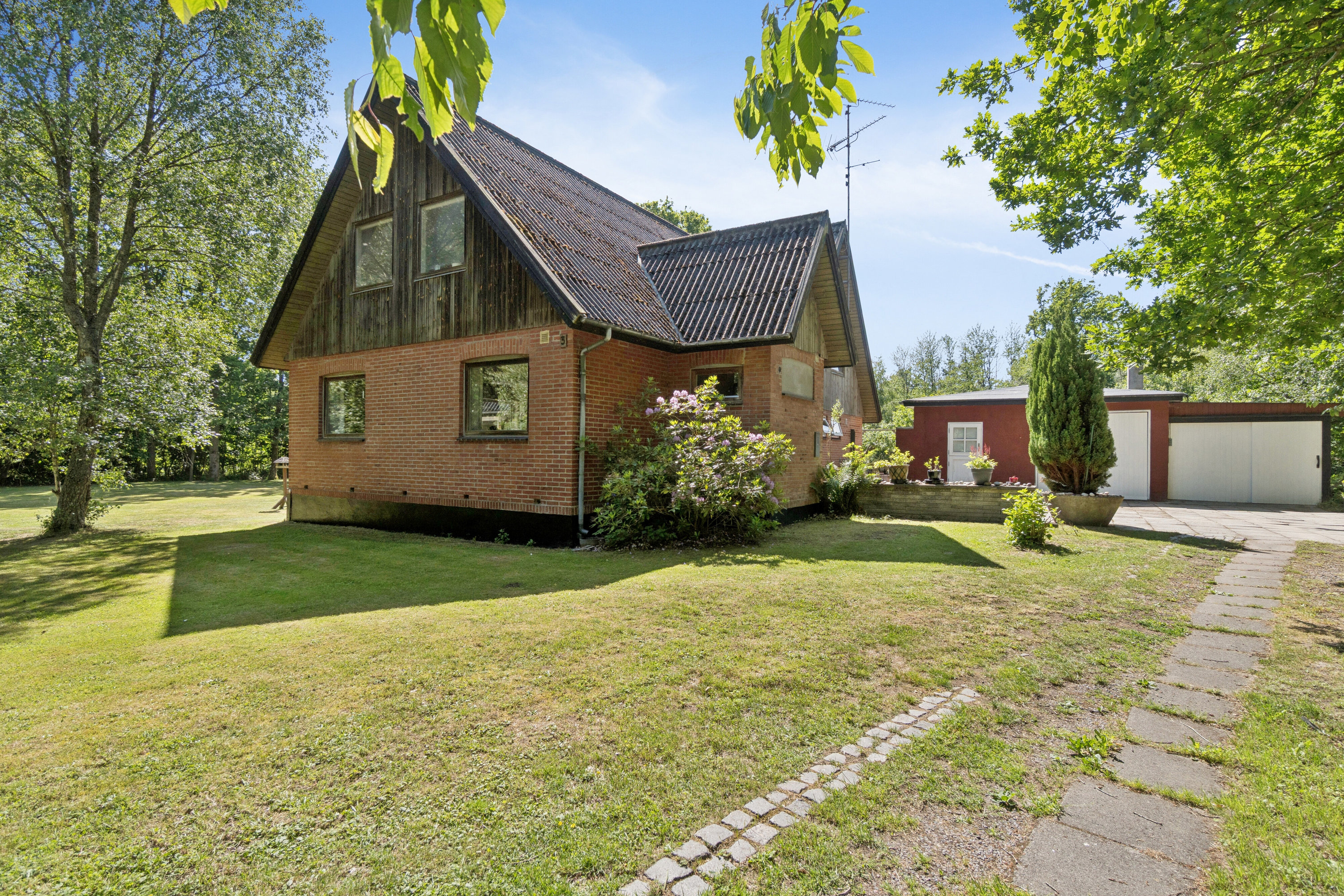 Fremhævet set fra haven billede i fuldskærmstilstand. Billede af Paradiset 3, Nylars, 3700 Rønne