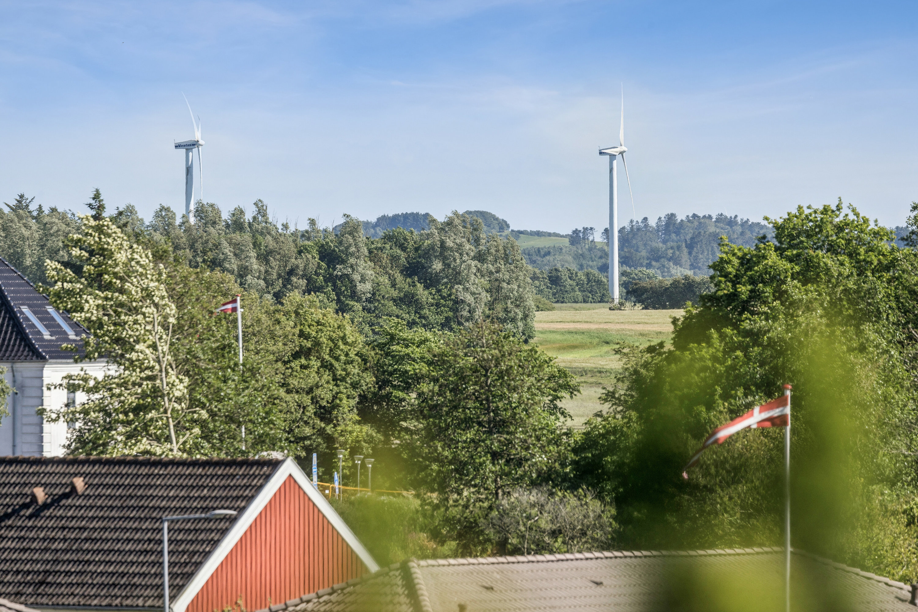 Fremhævet udendørs billede i fuldskærmstilstand. Billede af Nygade 15, 9870 Sindal