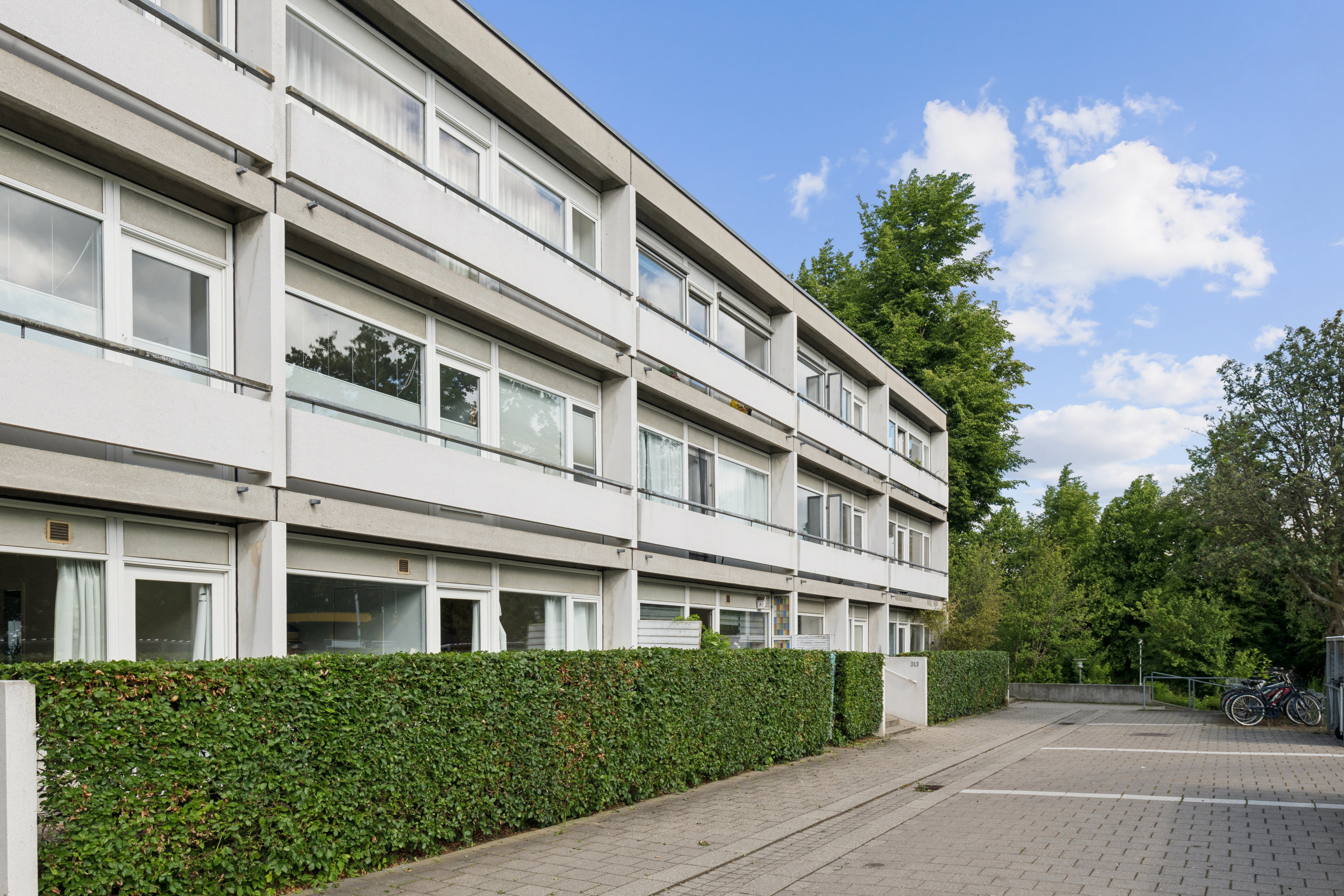 Fremhævet andet billede i fuldskærmstilstand. Billede af Eremitageparken 313, 2. c., 2800 Kongens Lyngby