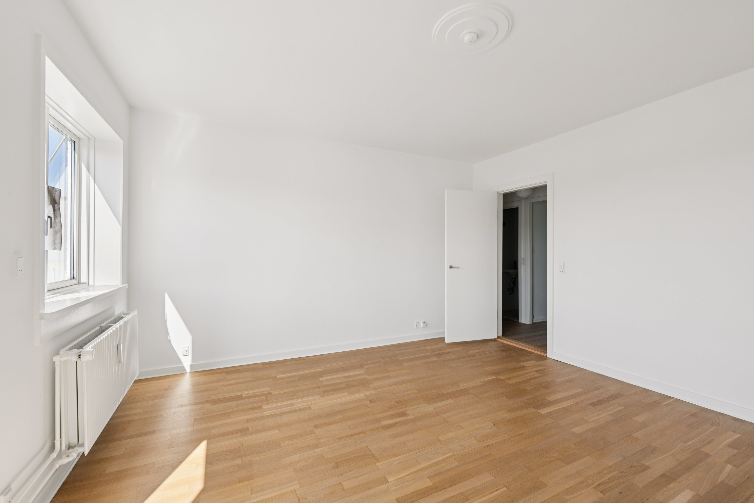 Fremhævet værelse billede i fuldskærmstilstand. Billede af Lyngbygårdsvej 63, 2. th., 2800 Kongens Lyngby