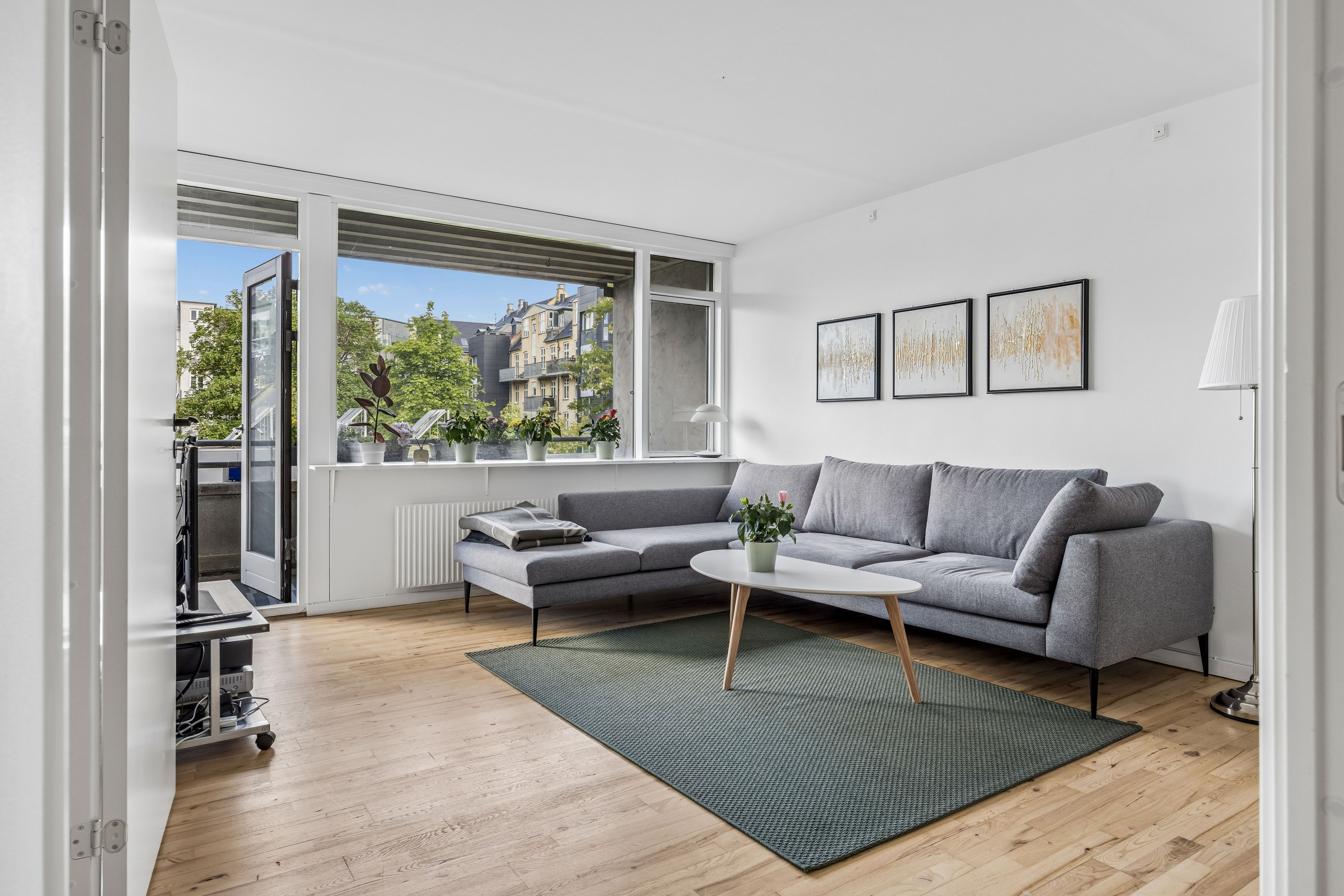 Fremhævet stue billede i fuldskærmstilstand. Billede af Howitzvej 15, 2. 14., 2000 Frederiksberg