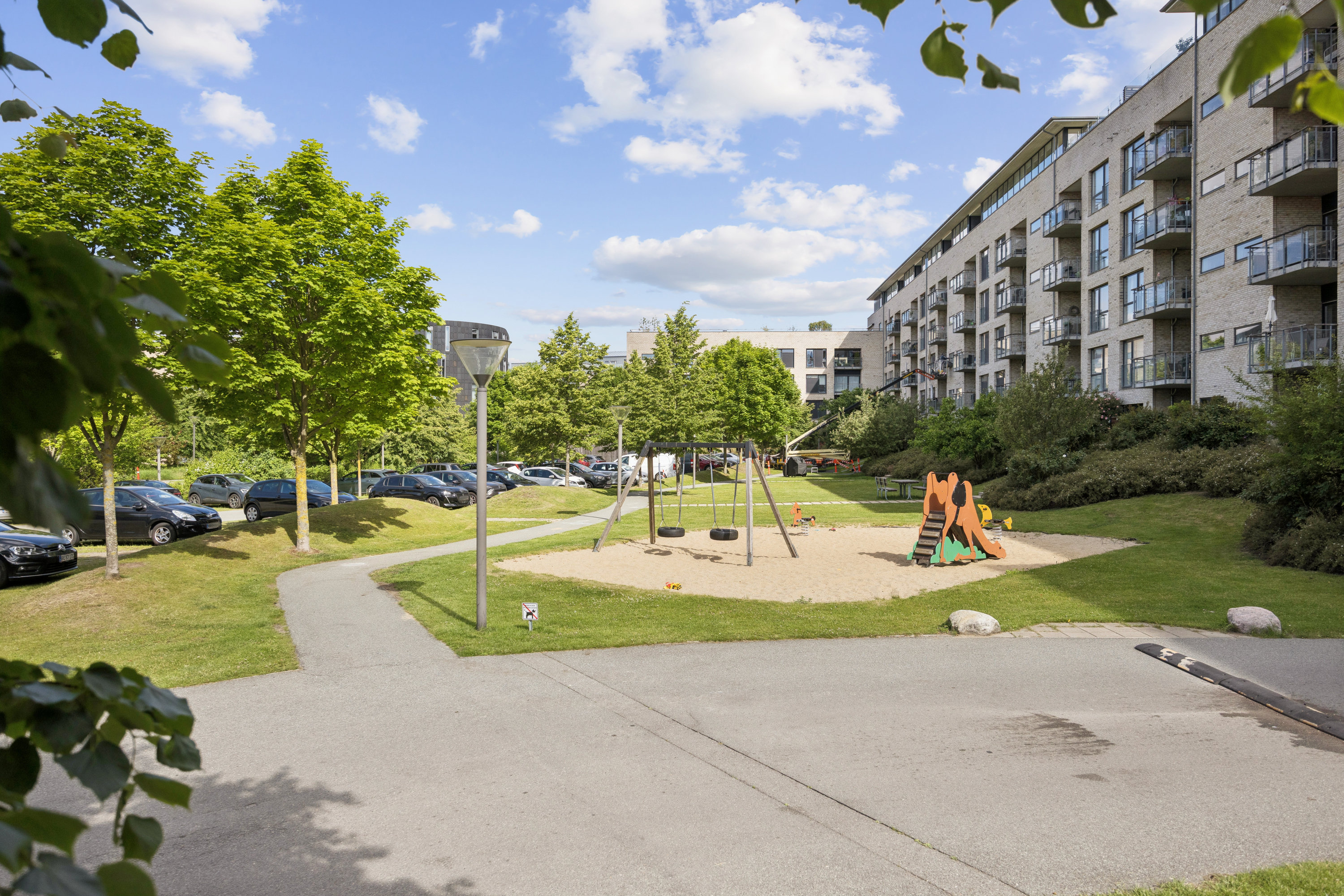 Fremhævet gårdmiljø billede i fuldskærmstilstand. Billede af Dirch Passers Allé 3, 4. th., 2000 Frederiksberg