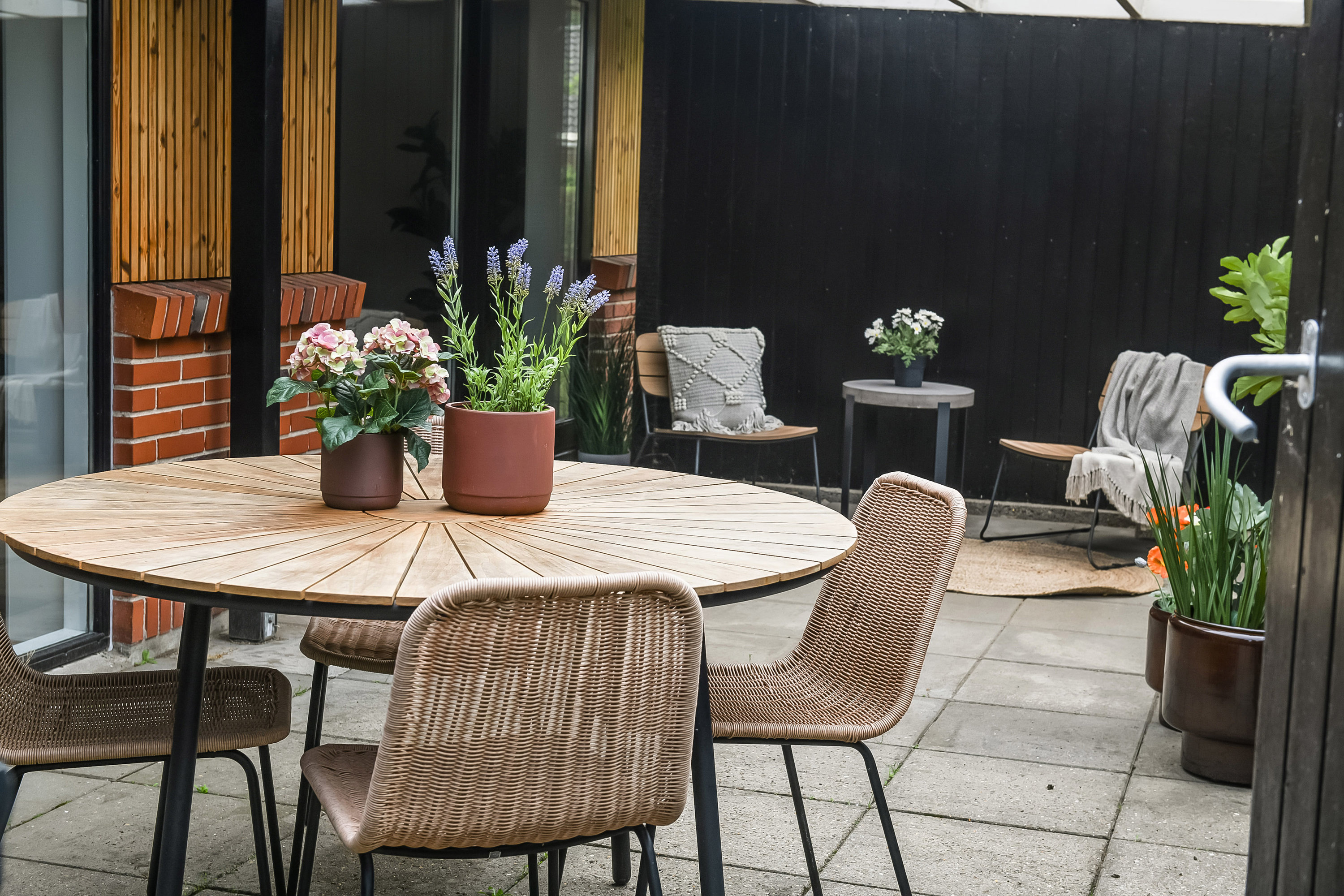 Fremhævet terrasse billede i fuldskærmstilstand. Billede af Styrmandsvænget 72, Hjerting, 6710 Esbjerg V
