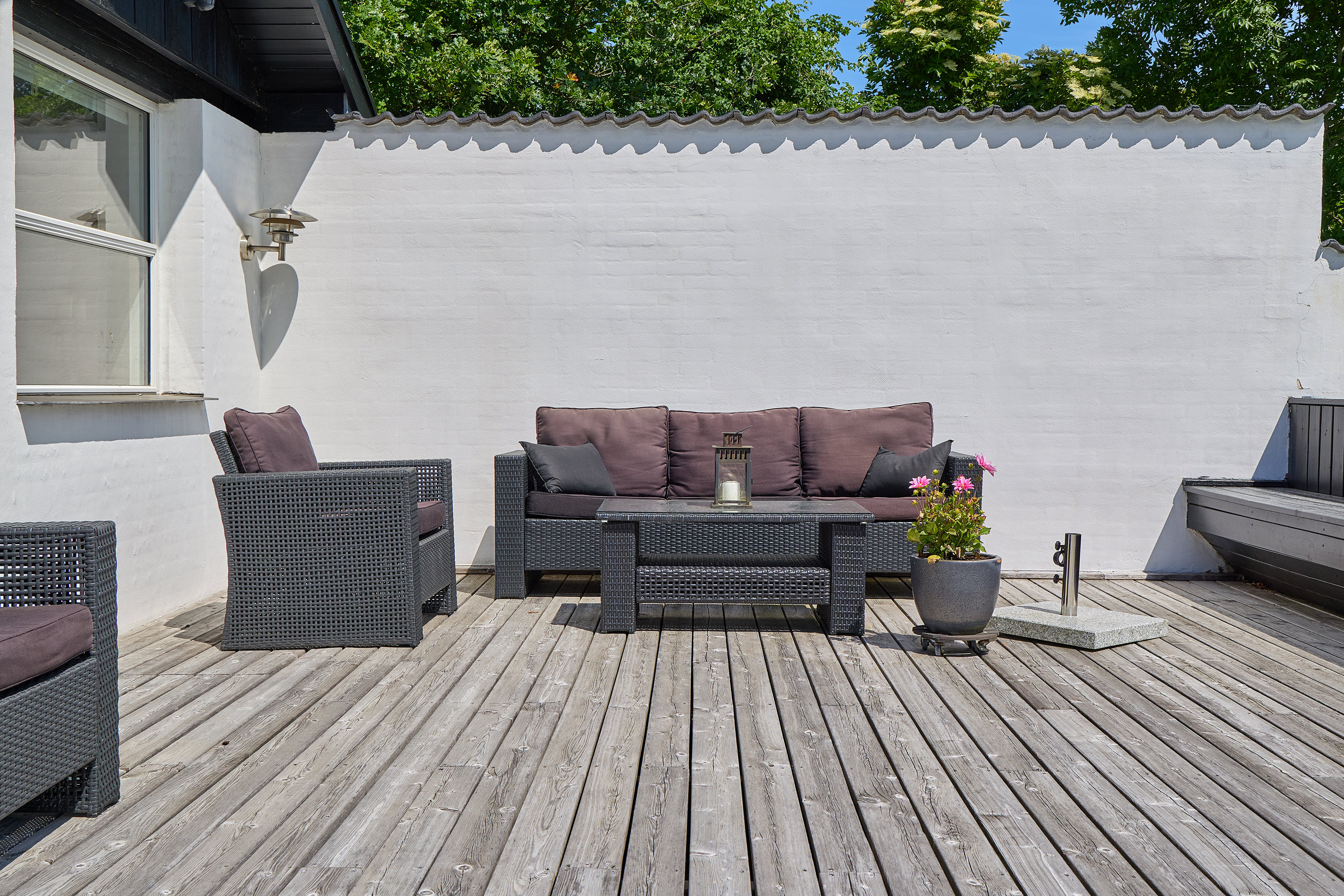 Fremhævet terrasse billede i fuldskærmstilstand. Billede af Dyrholmen 6, Strand Esbønderup, 3250 Gilleleje