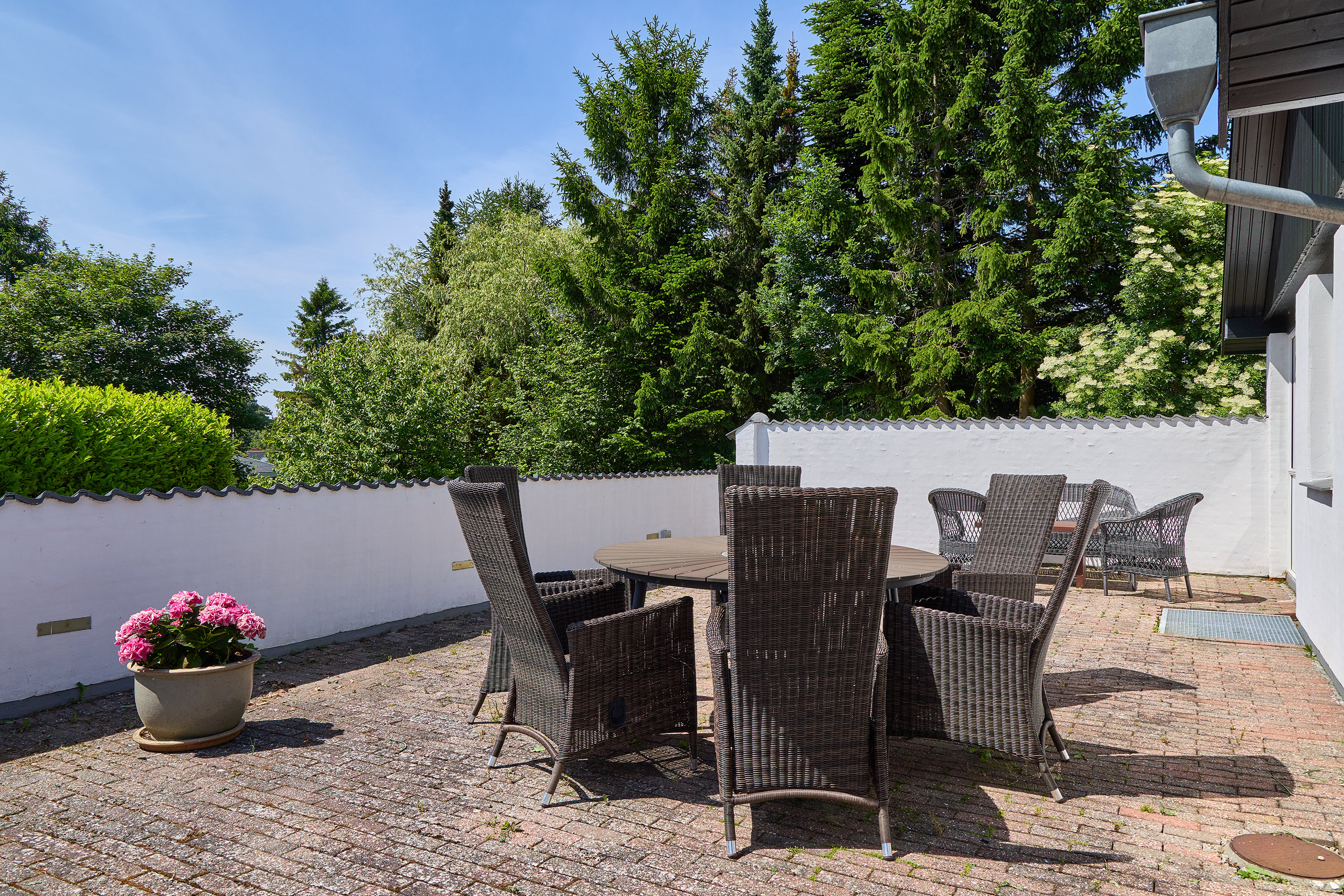 Fremhævet terrasse billede i fuldskærmstilstand. Billede af Dyrholmen 6, Strand Esbønderup, 3250 Gilleleje
