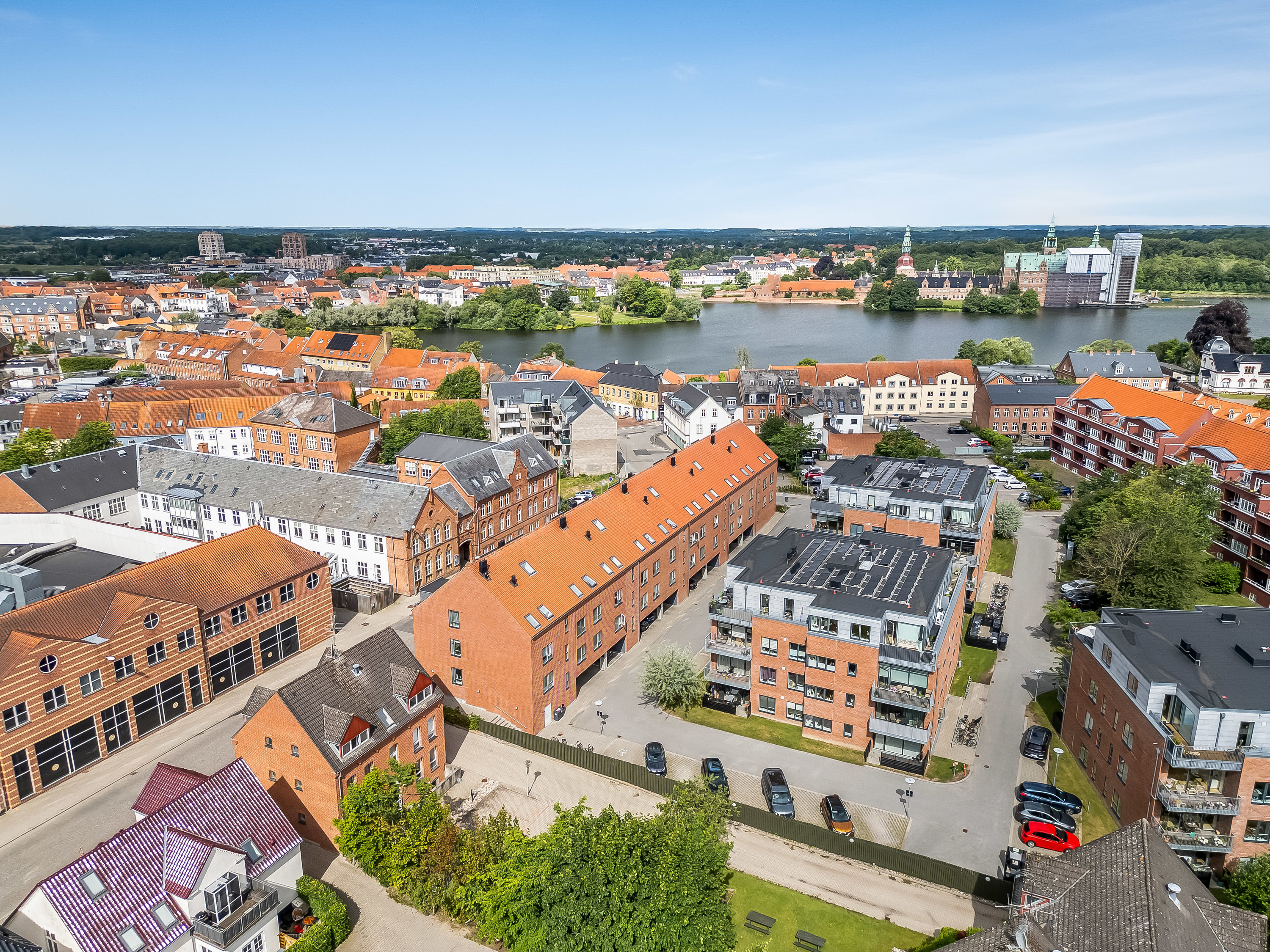 Fremhævet luftfoto billede i fuldskærmstilstand. Billede af Nordre Jernbanevej 13C, 2. th., 3400 Hillerød
