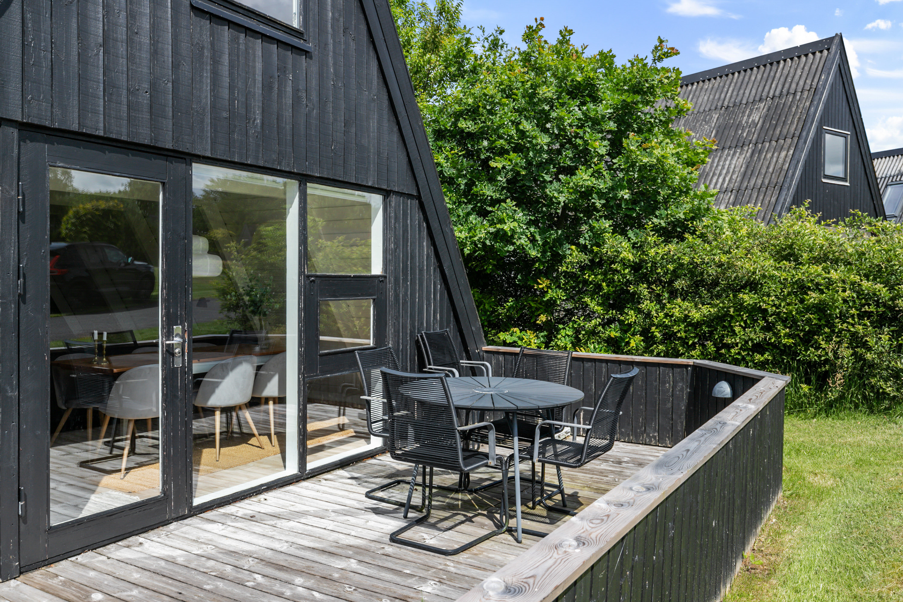Fremhævet terrasse billede i fuldskærmstilstand. Billede af Golfsvinget 94, Gatten, 9640 Farsø
