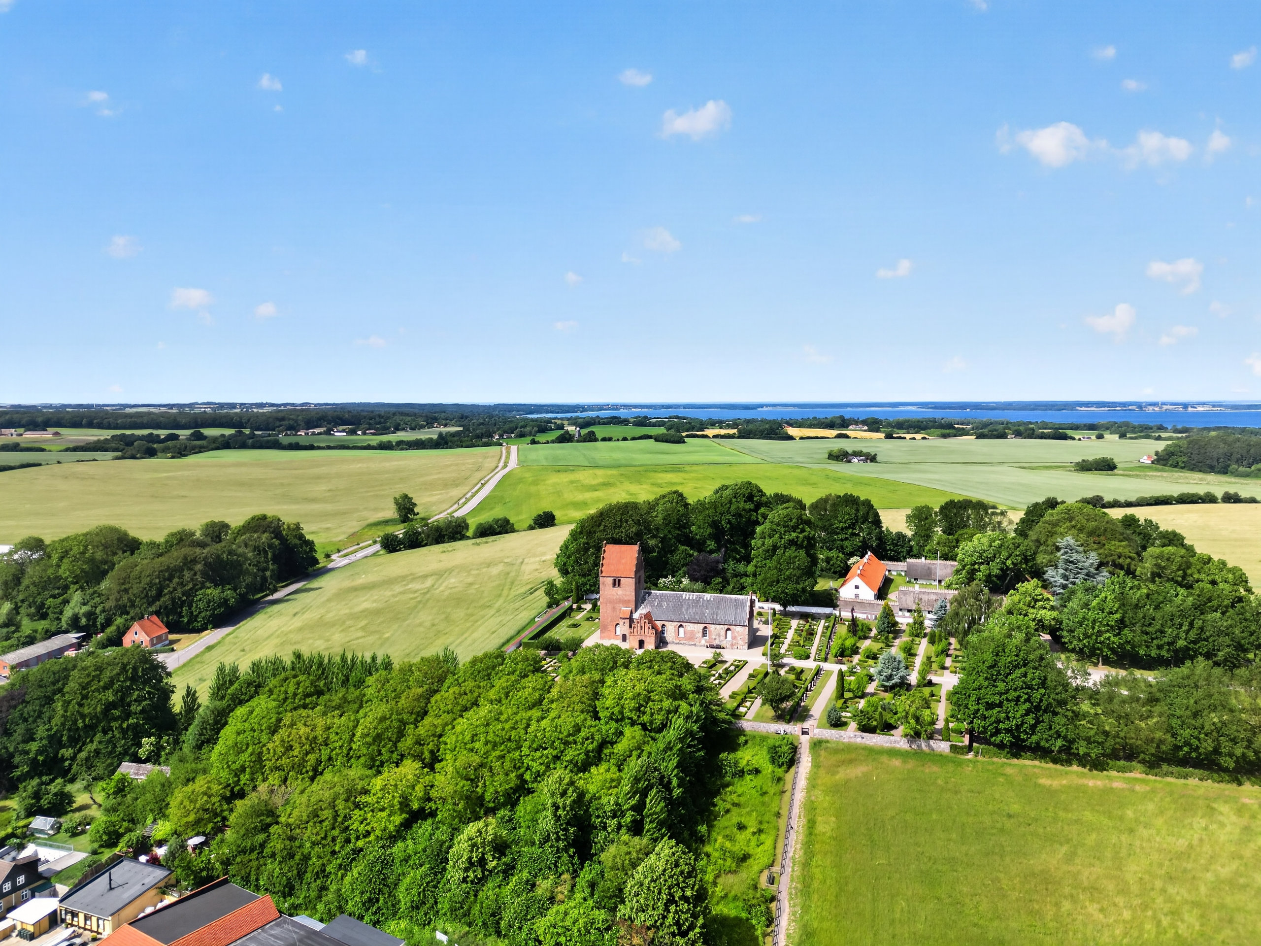 Fremhævet luftfoto billede i fuldskærmstilstand. Billede af Egebjerg Hovedgade 17, Egebjerg, 4500 Nykøbing Sj