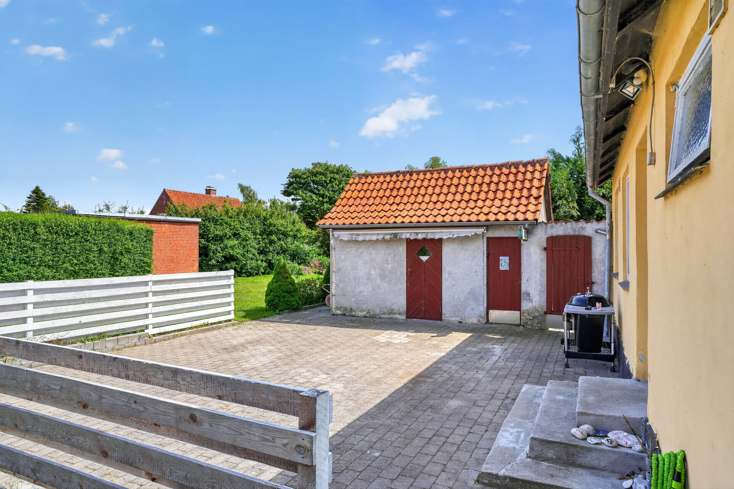 Fremhævet terrasse billede i fuldskærmstilstand. Billede af Egebjerg Hovedgade 17, Egebjerg, 4500 Nykøbing Sj